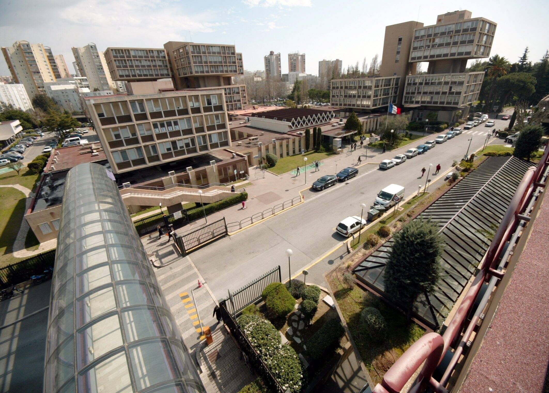 Elle facilitait l'octroi de titres de séjour contre des cadeaux, une ex-employée de la préfecture des Alpes-Maritimes condamnée pour corruption passive