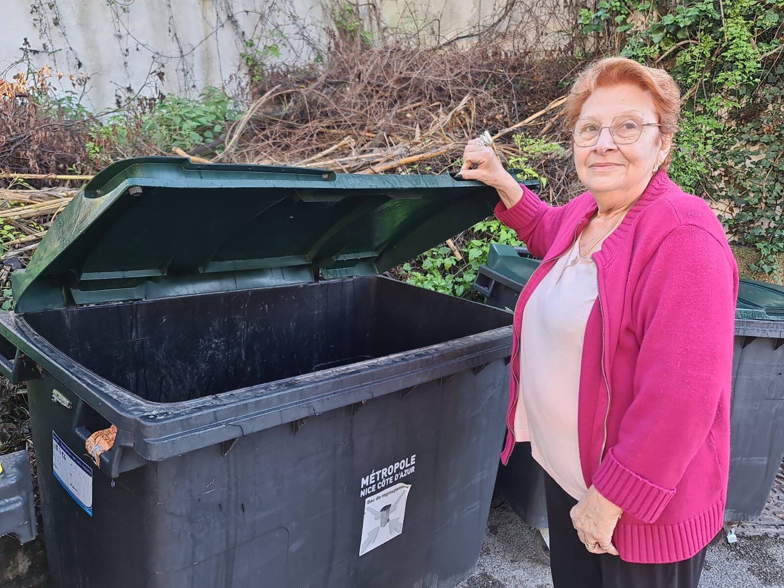 Des centaines de courriers non distribués retrouvés dans des poubelles, plusieurs communes des Alpes-Maritimes concernées