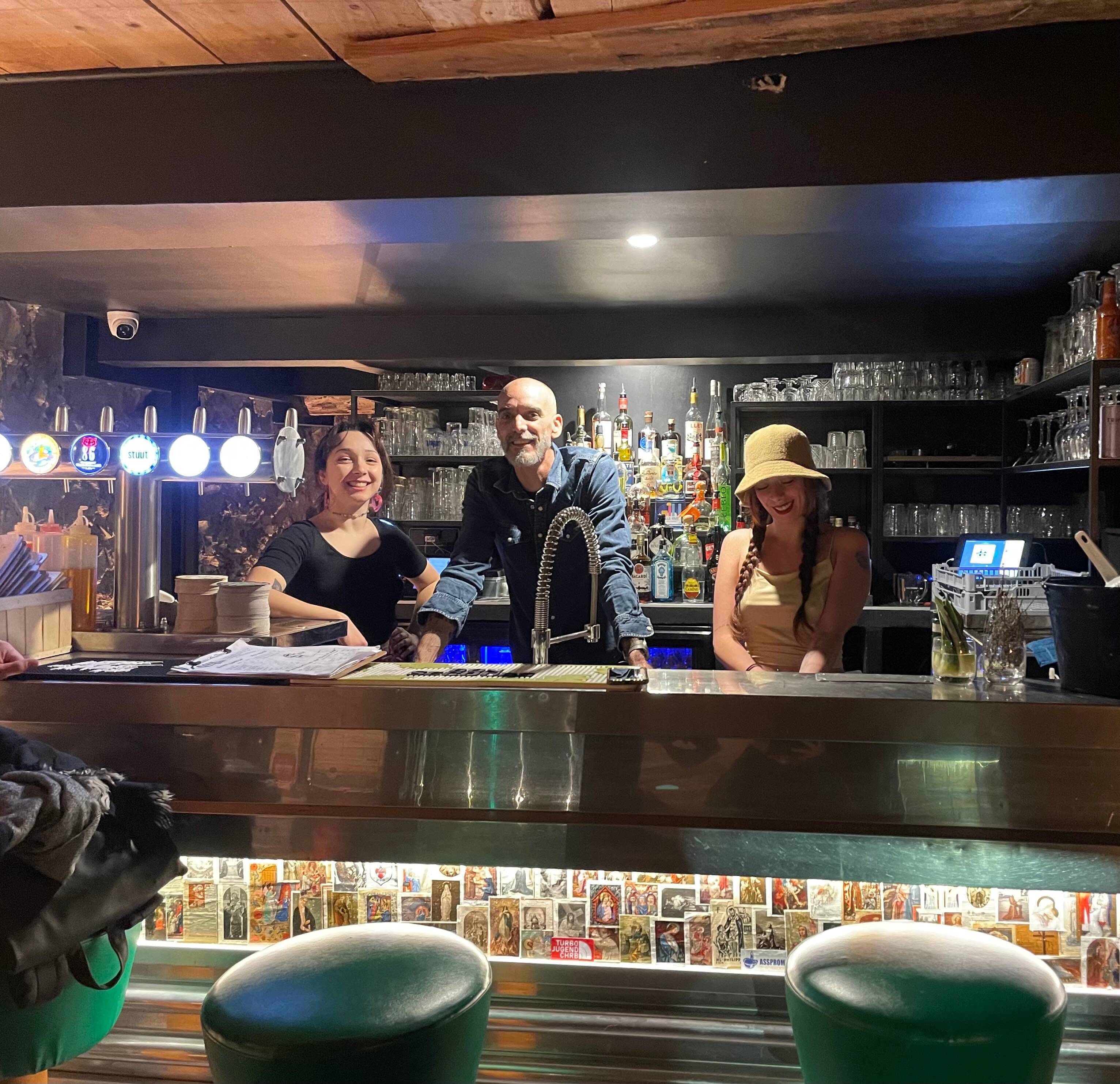 Un nouveau bar à bières et à cocktails a ouvert dans le centre de Toulon