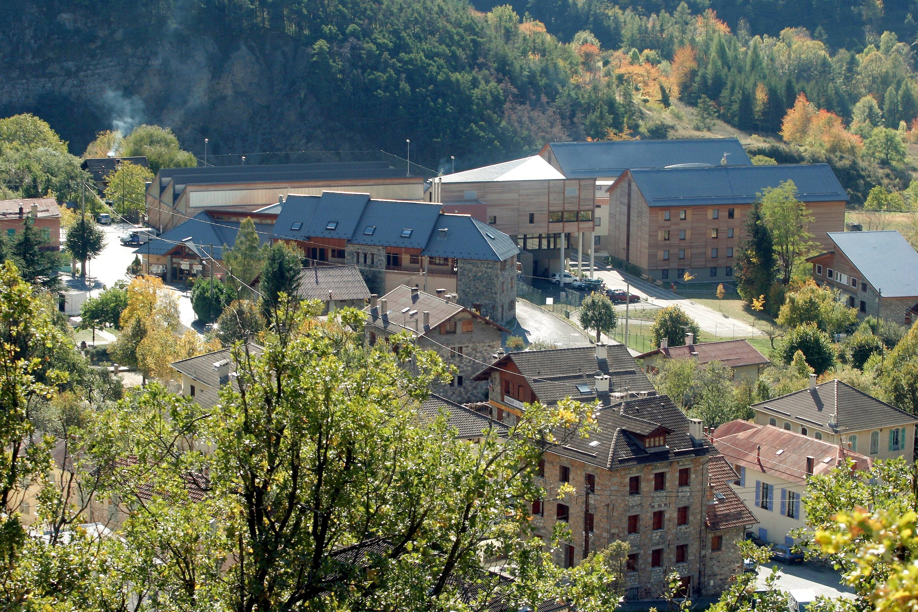 Les modèles électriques sont trop limités pour ses activités: ce lycée des Alpes-Maritimes bientôt en rade de véhicules?