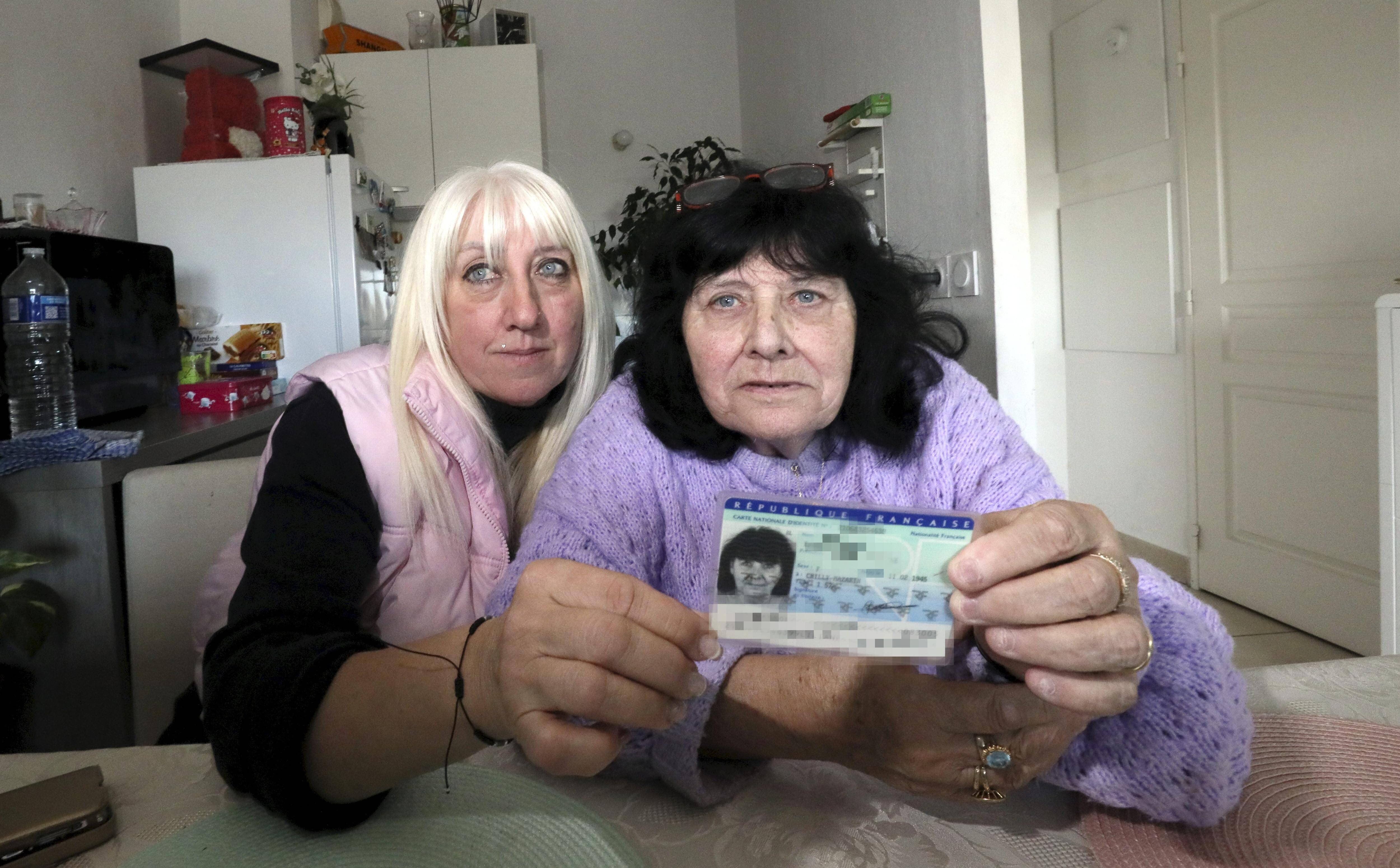 "On n'en peut plus": elle a été déclarée morte par erreur, cette septuagénaire et sa famille vivent un enfer administratif