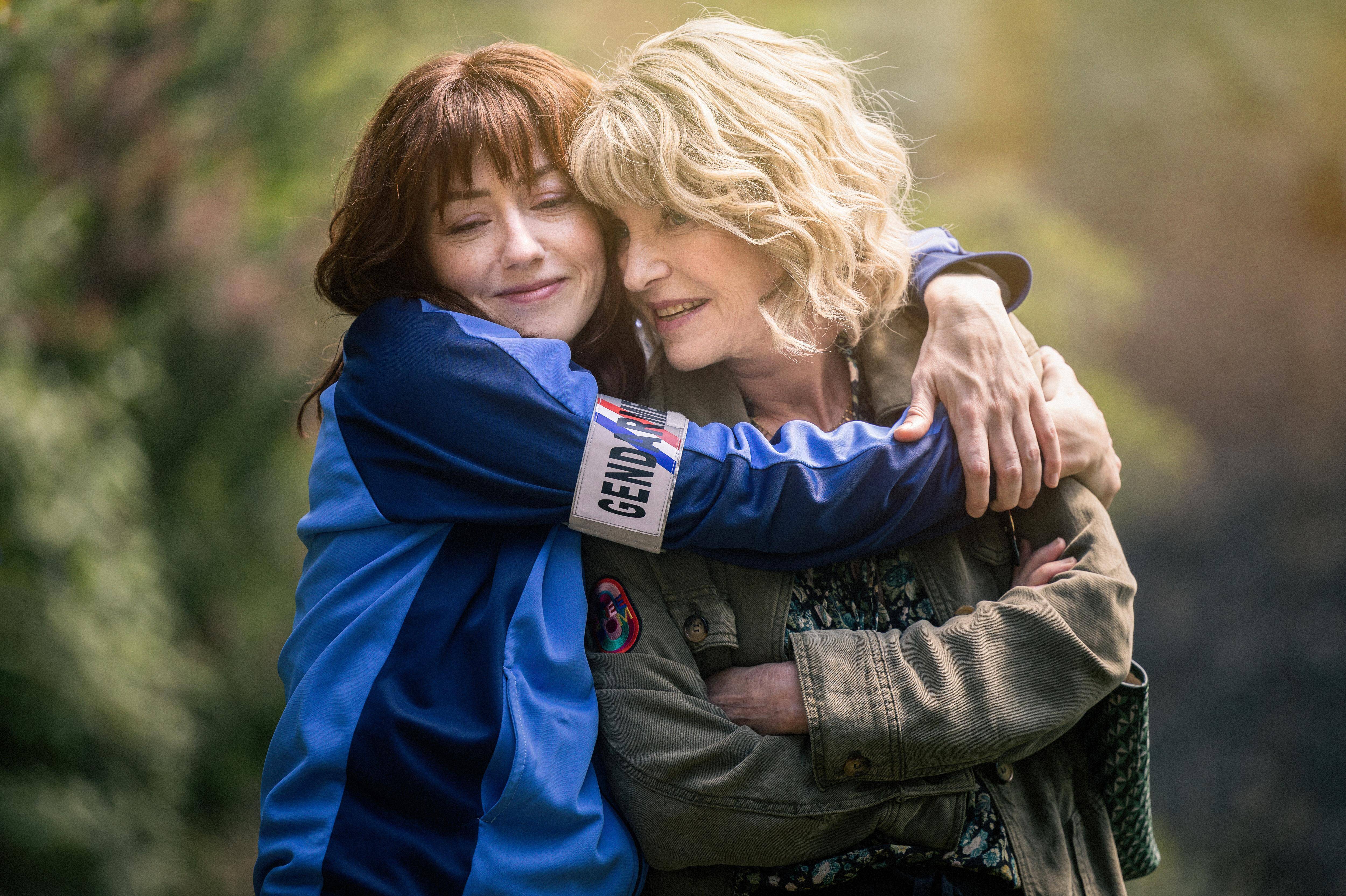 Blandine Bellavoir forme un joli duo avec Fanny Cottençon dans le nouvel unitaire des "Mystères de..." sur France 3