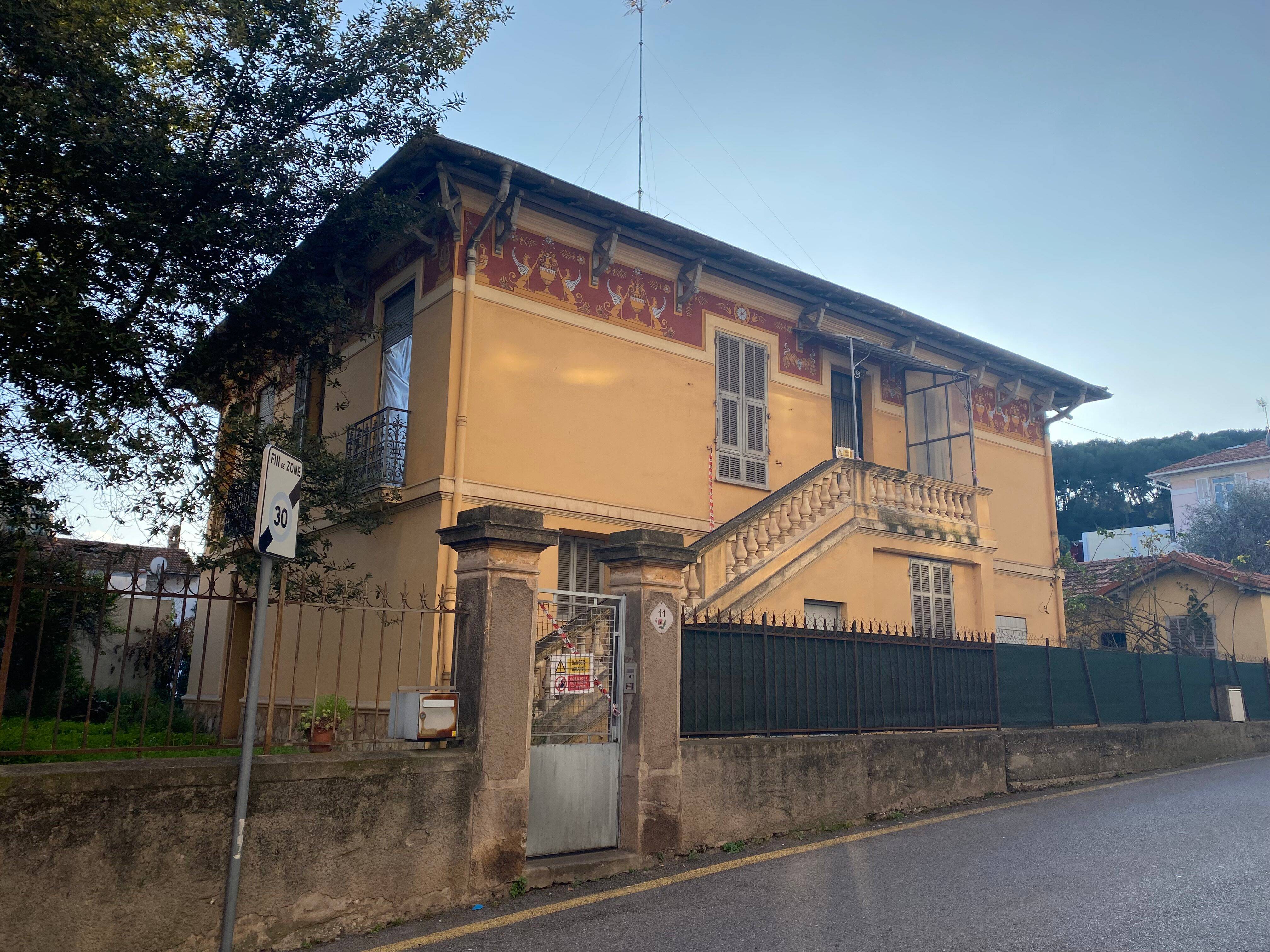 Un programme immobilier à la place d'une jolie maison niçoise avec fresques murales... émotion à Saint-Laurent-du-Var