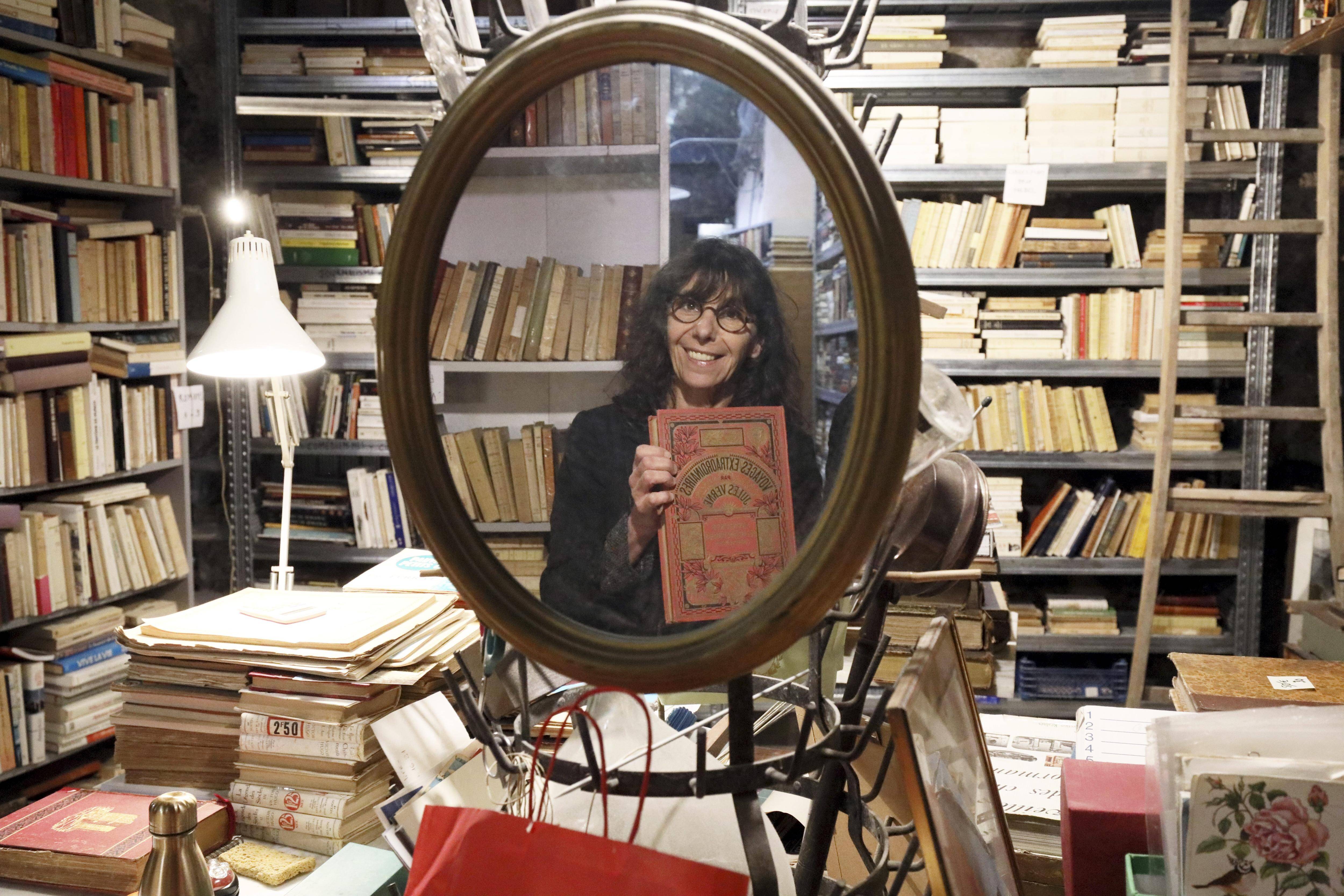 Un temple insolite aux 60.000 livres au coeur de Grasse, que va devenir le Moulin à lire après le décès de son fondateur?