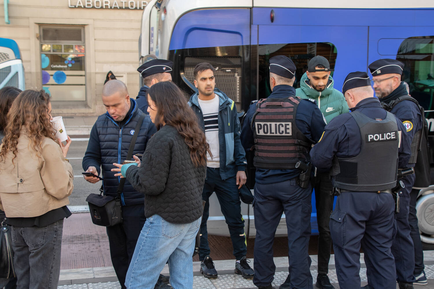 Près de 1.500 voyageurs contrôlés: opération XXL des agents et policiers dans les bus du Réseau Mistral à Toulon ce mercredi