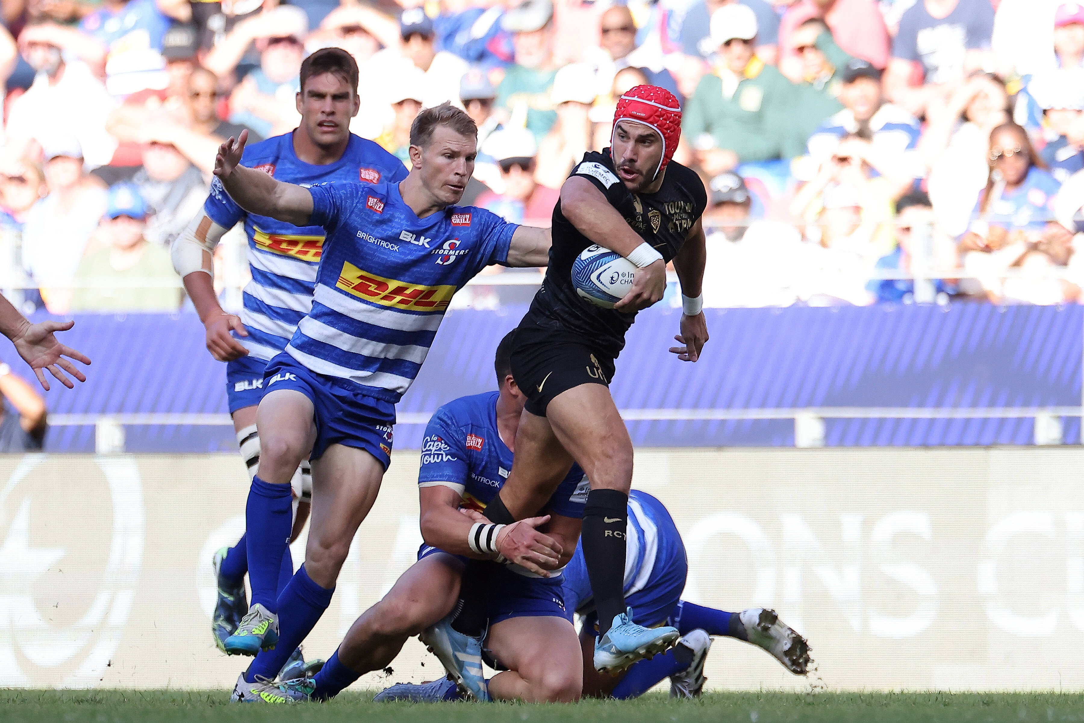 "Tout le monde est épanoui de le voir à ce niveau-là", le capitaine du RCT Charles Ollivon évoque la grande forme de Gabin Villière