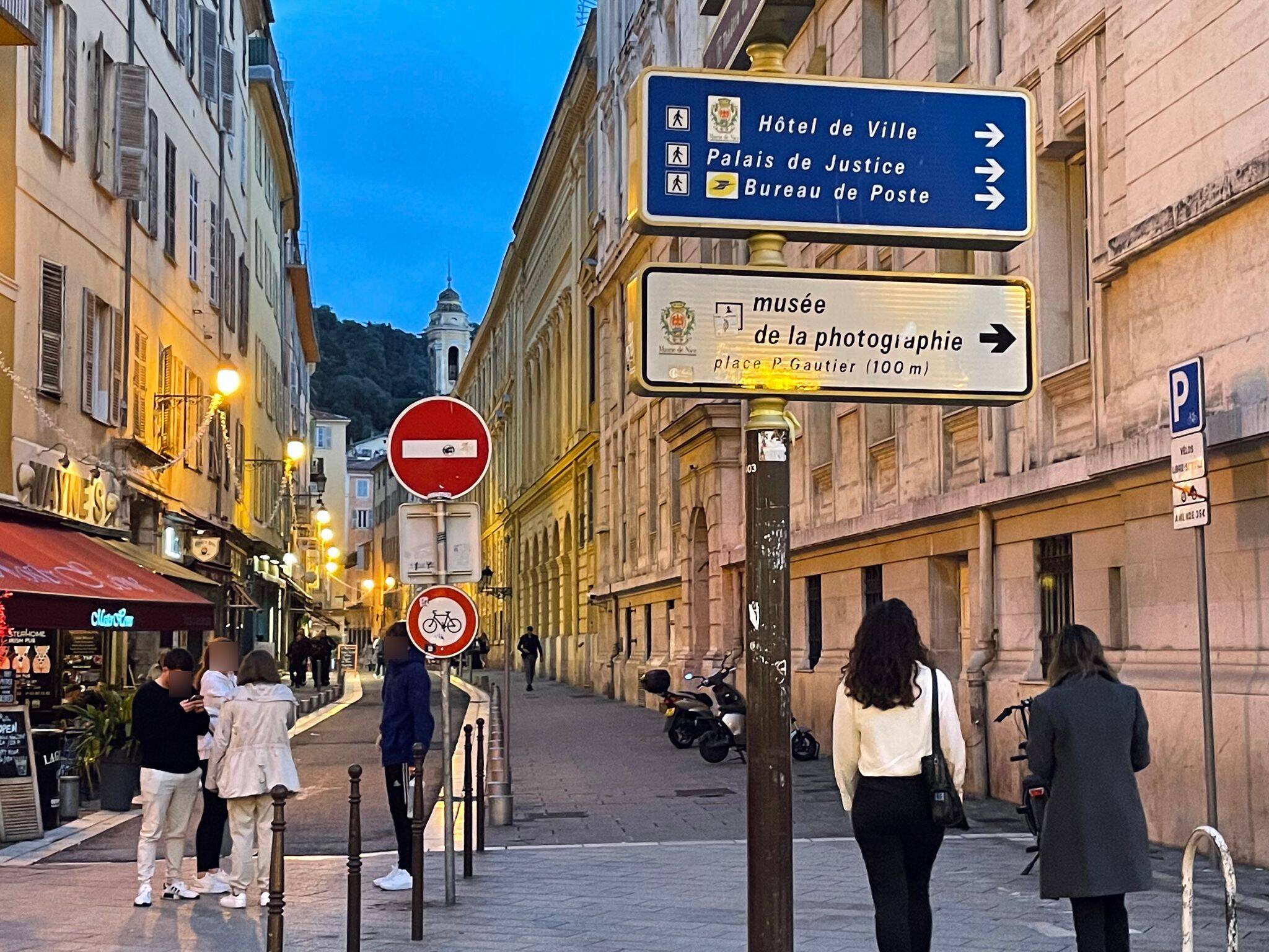 Cinq suspects interpellés après l'agression de deux policiers hors service dans le Vieux-Nice