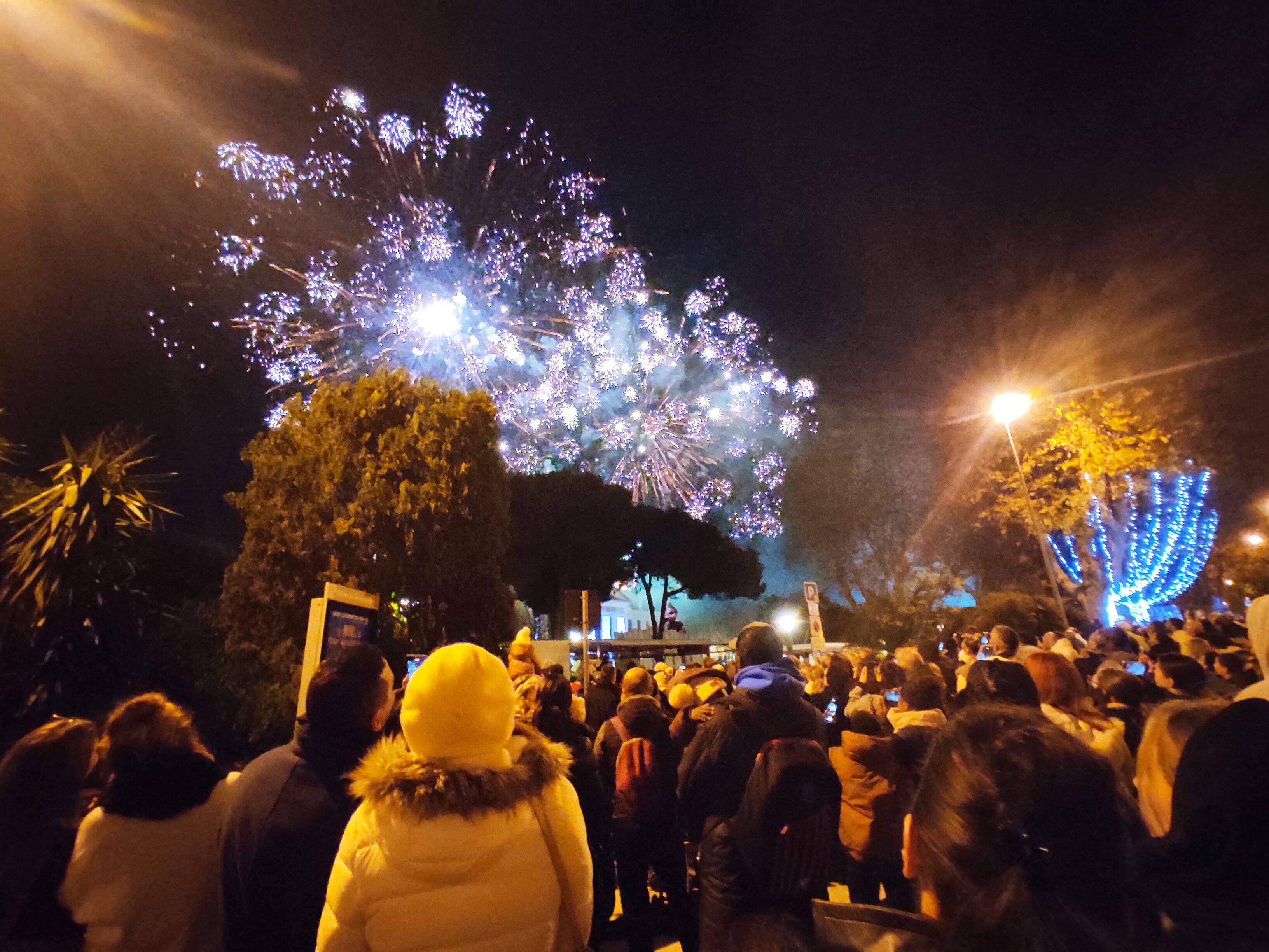 Animations gratuites, soirée à thème: comment Cagnes-sur-Mer et Saint-Laurent-du-Var se démarquent avec leurs marchés de Noël?