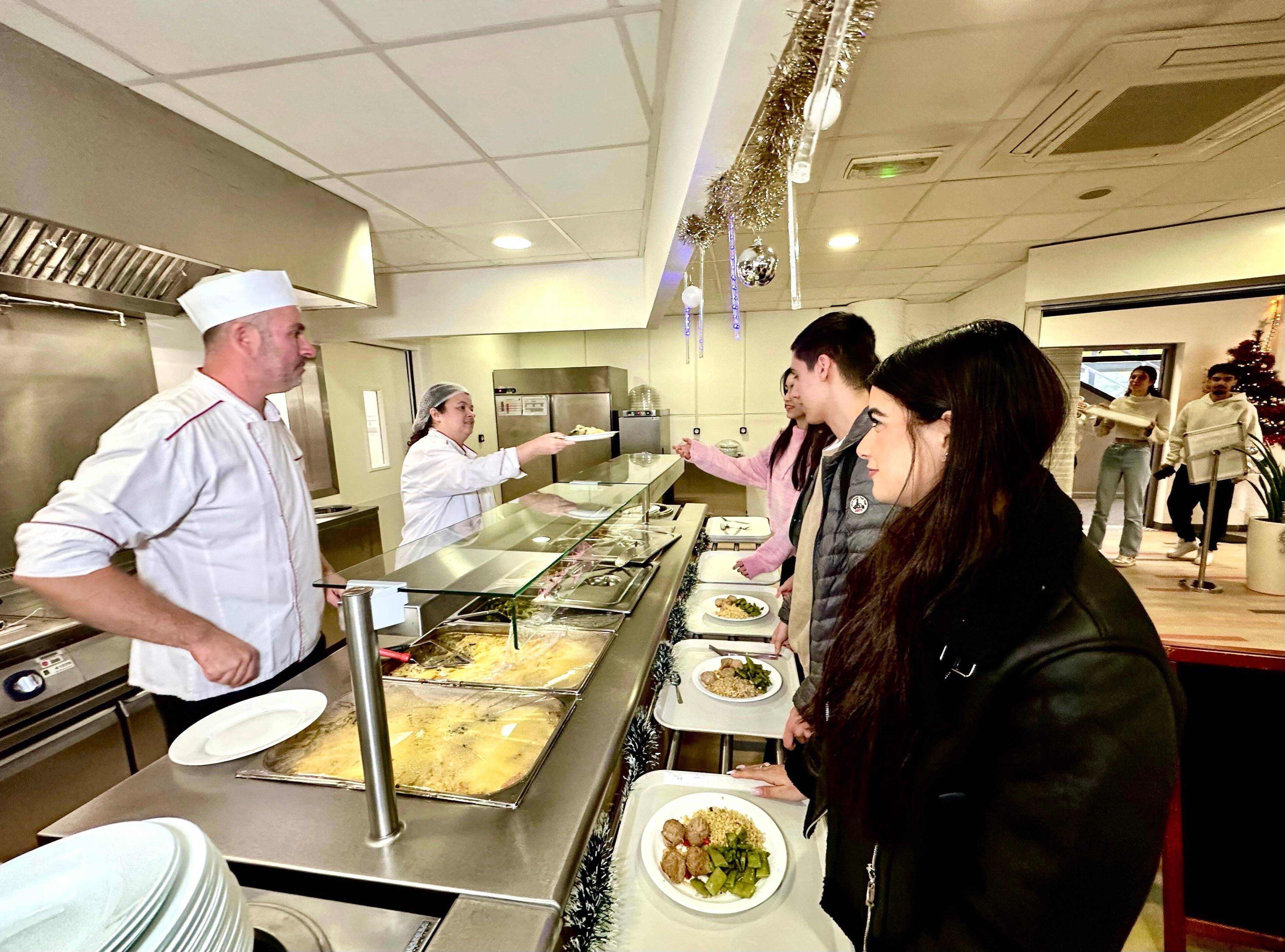 Finis les sandwichs, le "resto U" des étudiants est de retour à Toulon