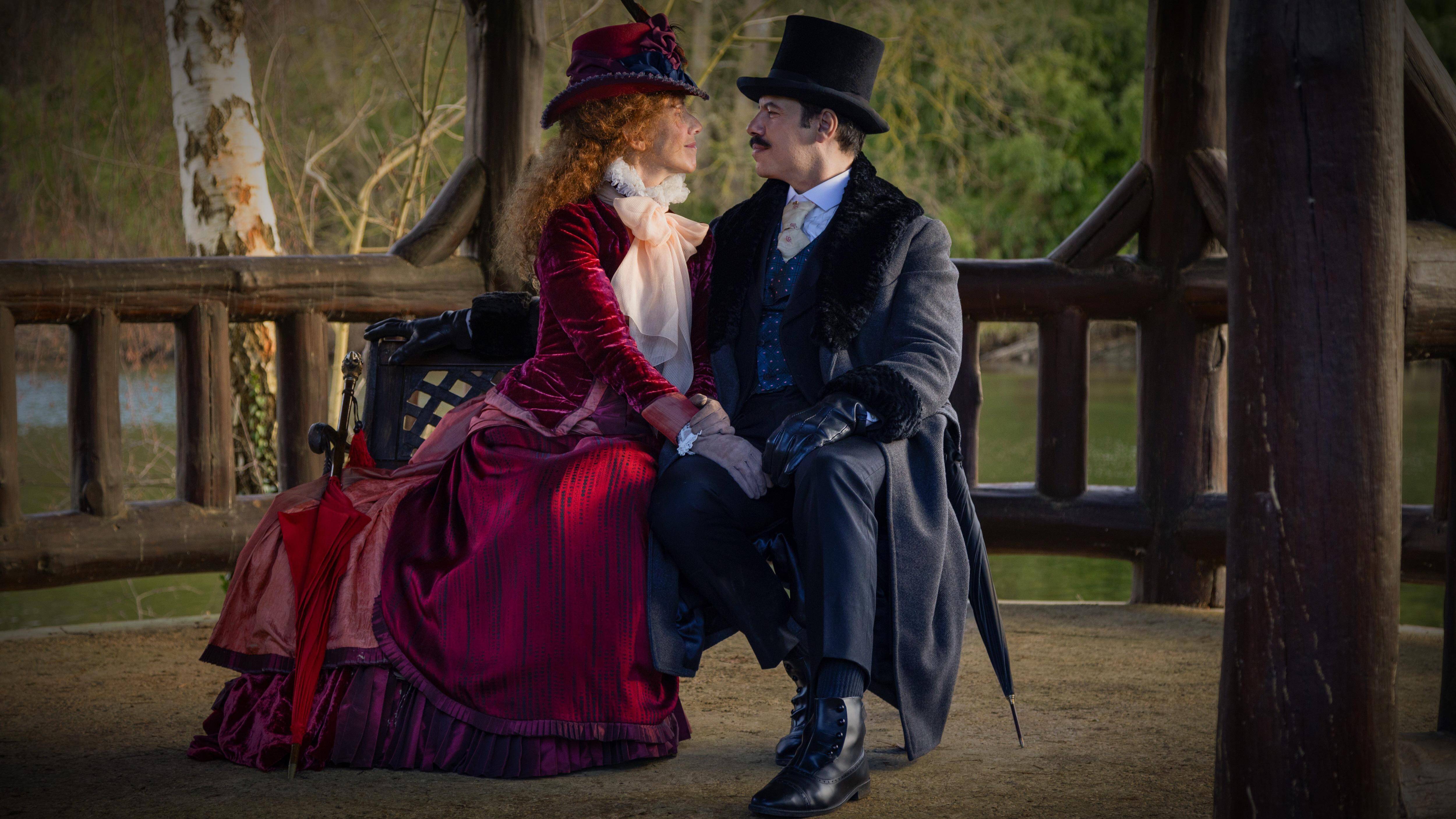 "Sarah Bernhardt, La Divine": Sandrine Kiberlain épatante dans la peau de la première "star" internationale