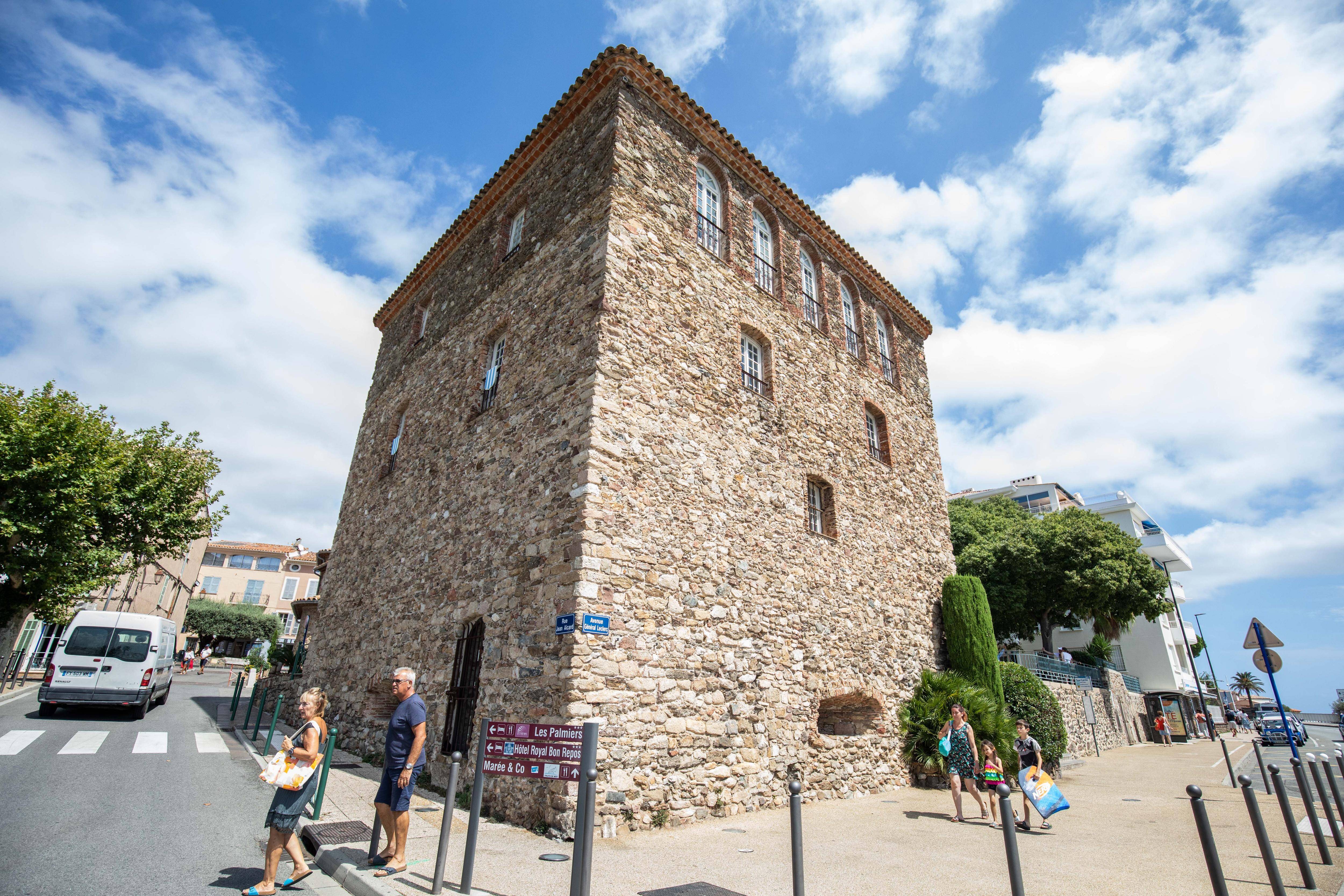 A Sainte-Maxime, la Tour Carrée va bientôt rouvrir au public et changer de nom
