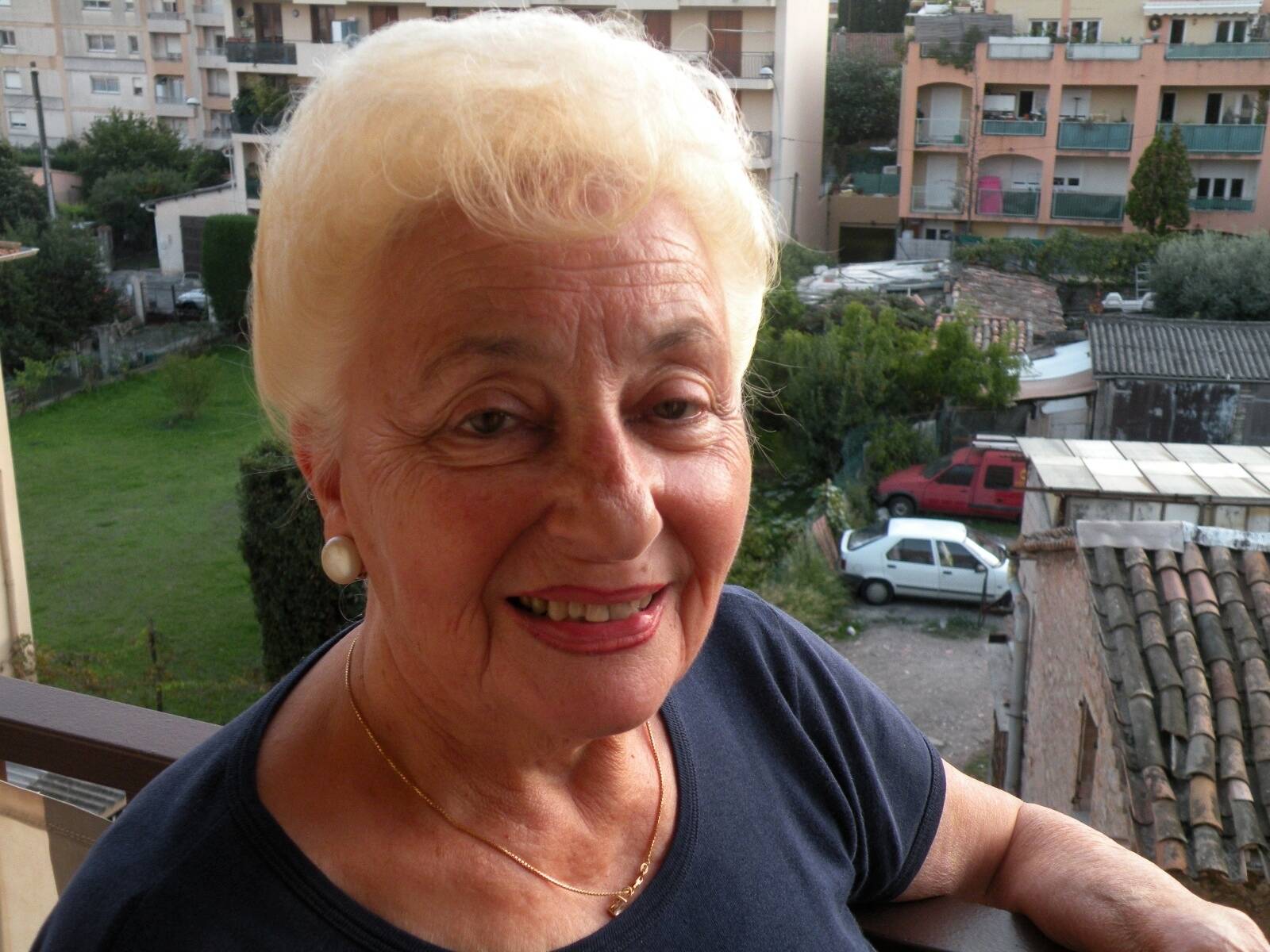 Elle avait chanté avec Aznavour, Nougaro, Montand, Dalida ou Johnny: Vallauris pleure sa voix d'or, Anny Camos