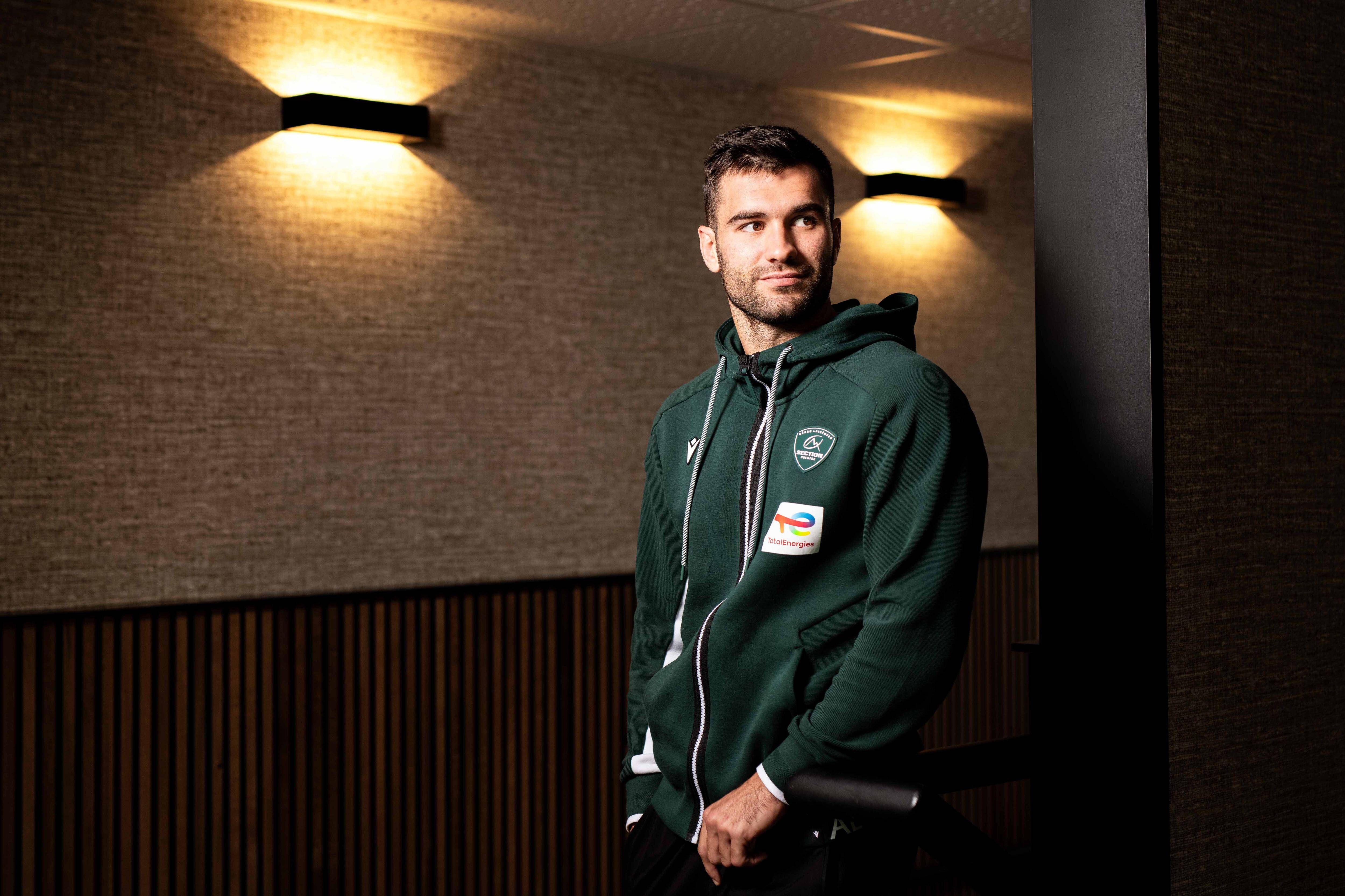 "Je sentais que je n'étais plus une priorité", avant de retrouver le RCT, Aymeric Luc évoque les raisons de son départ pour Pau