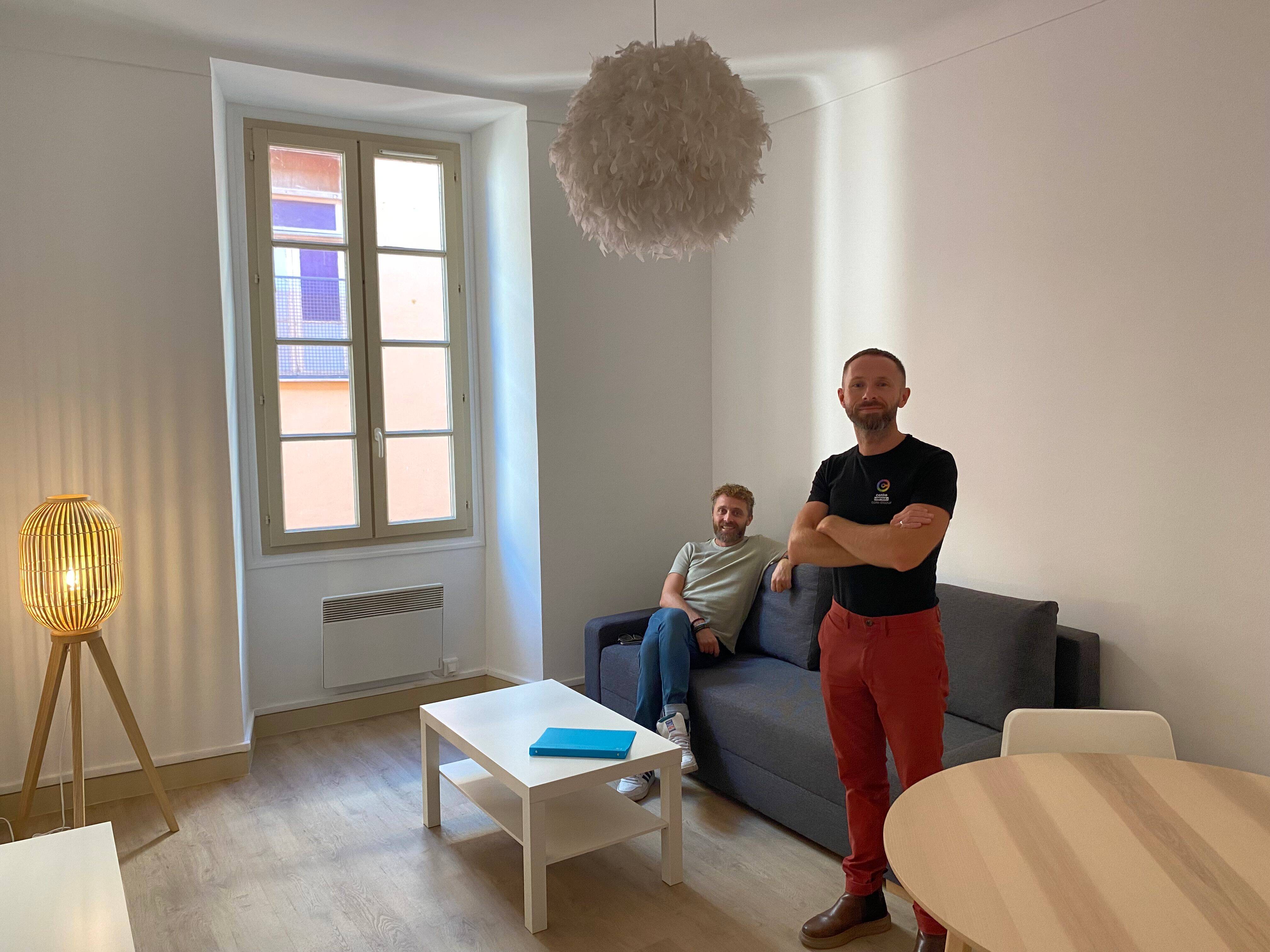 À Nice, un deuxième appartement à disposition pour aider les jeunes personnes LGBT+ à la rue à s'en sortir et se (re)construire