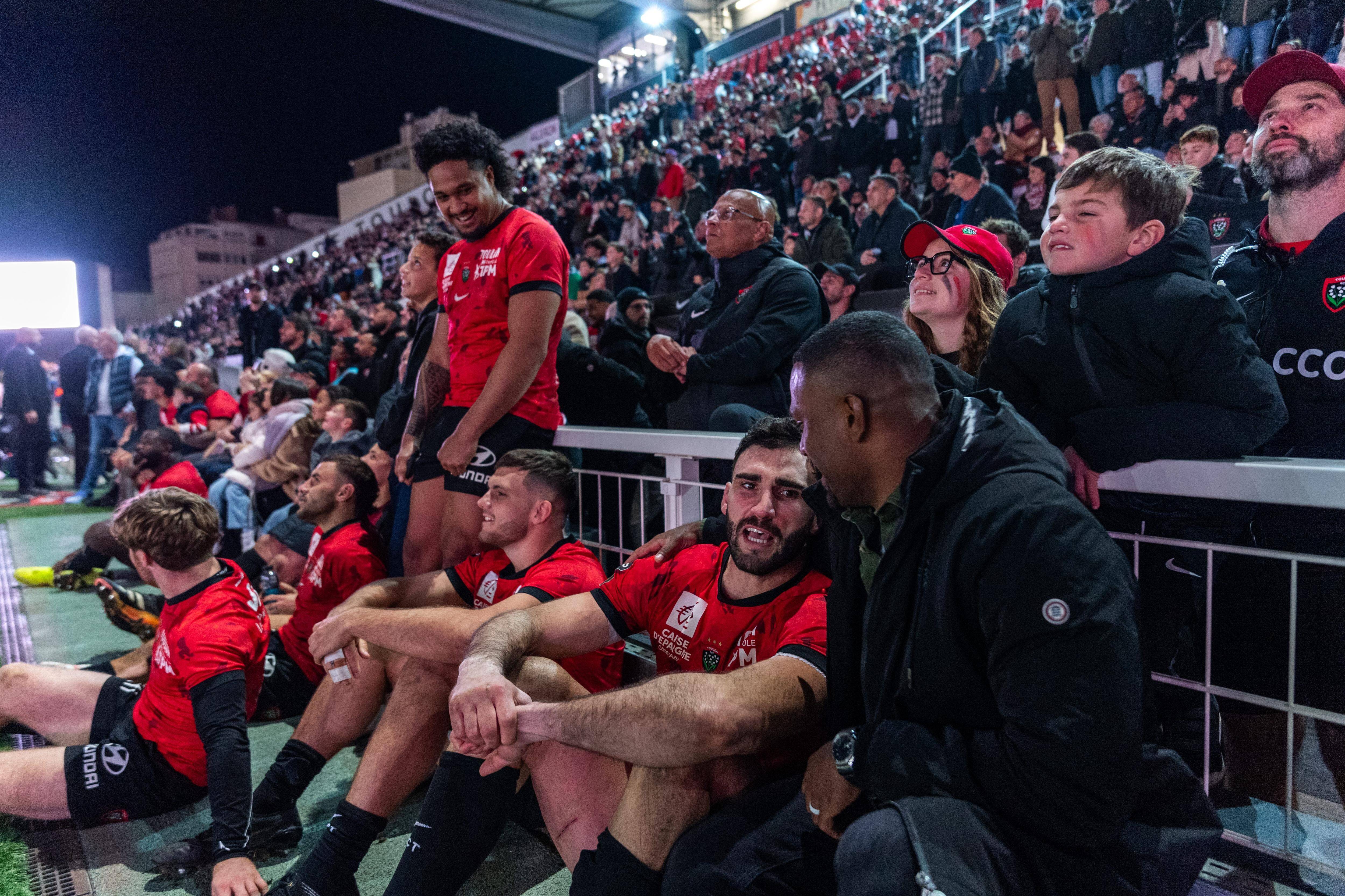 "Tout le monde doit rester en éveil", malgré sa victoire bonifiée face à Pau, le RCT veut éviter la suffisance