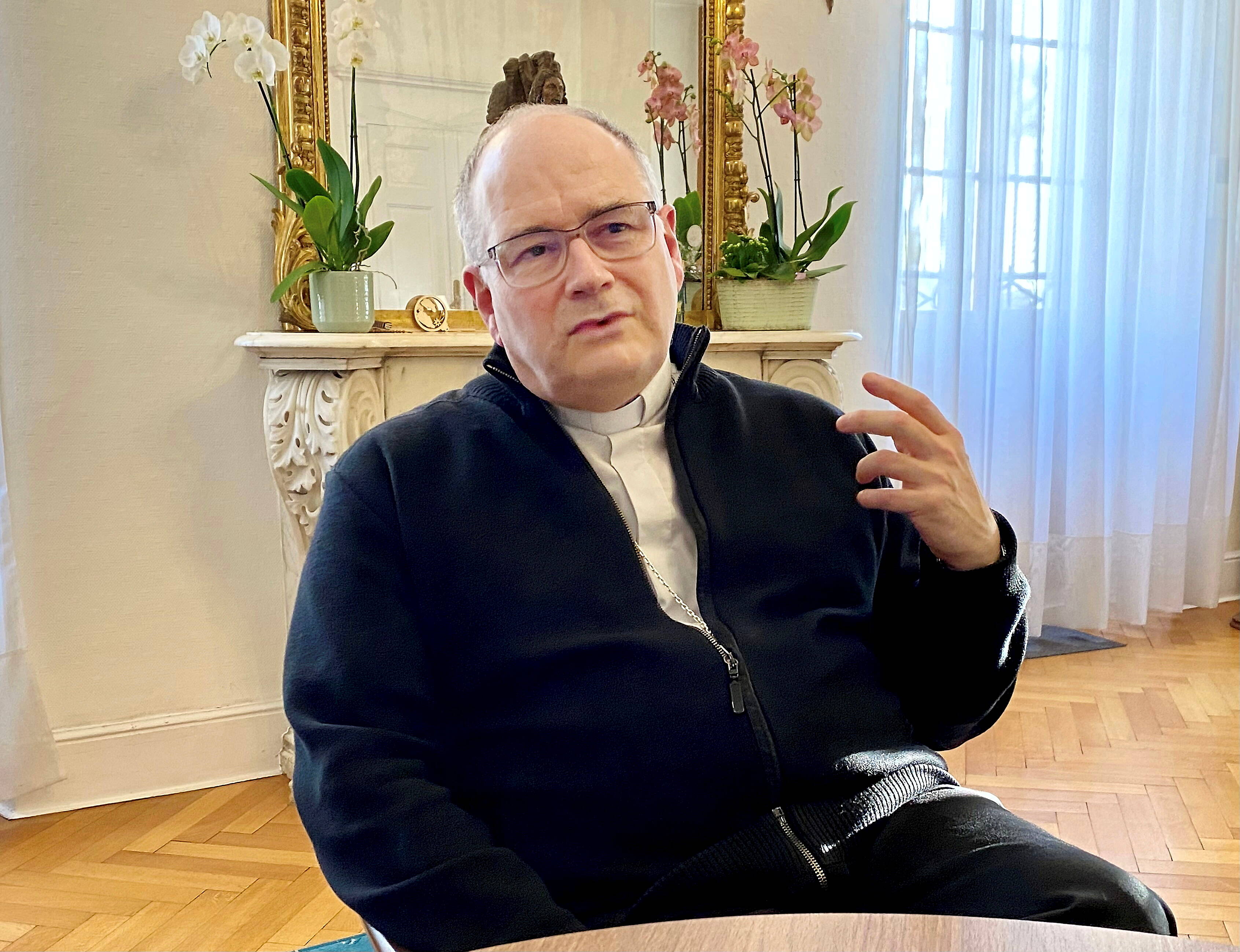 "La laïcité n'est pas la négation du fait religieux": l'évêque de Nice, Mgr Jean-Philippe Nault, face à la laïcité "à la française"