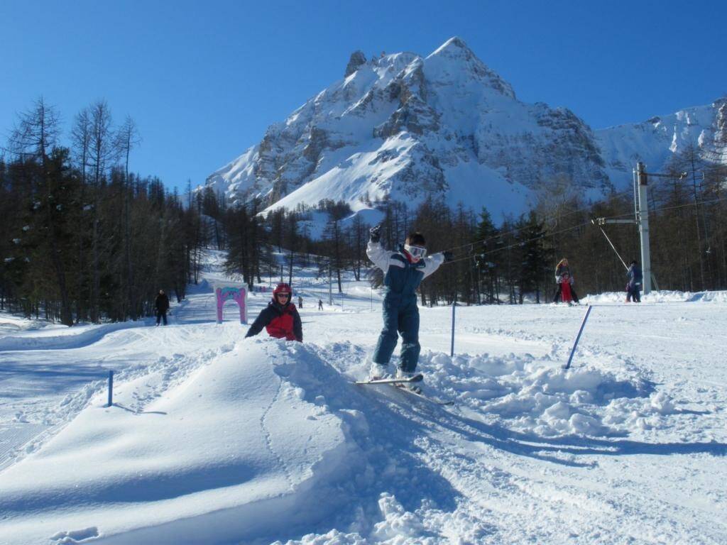 Face au changement climatique, comment les petites stations de sport d'hiver préparent-elles l'avenir?