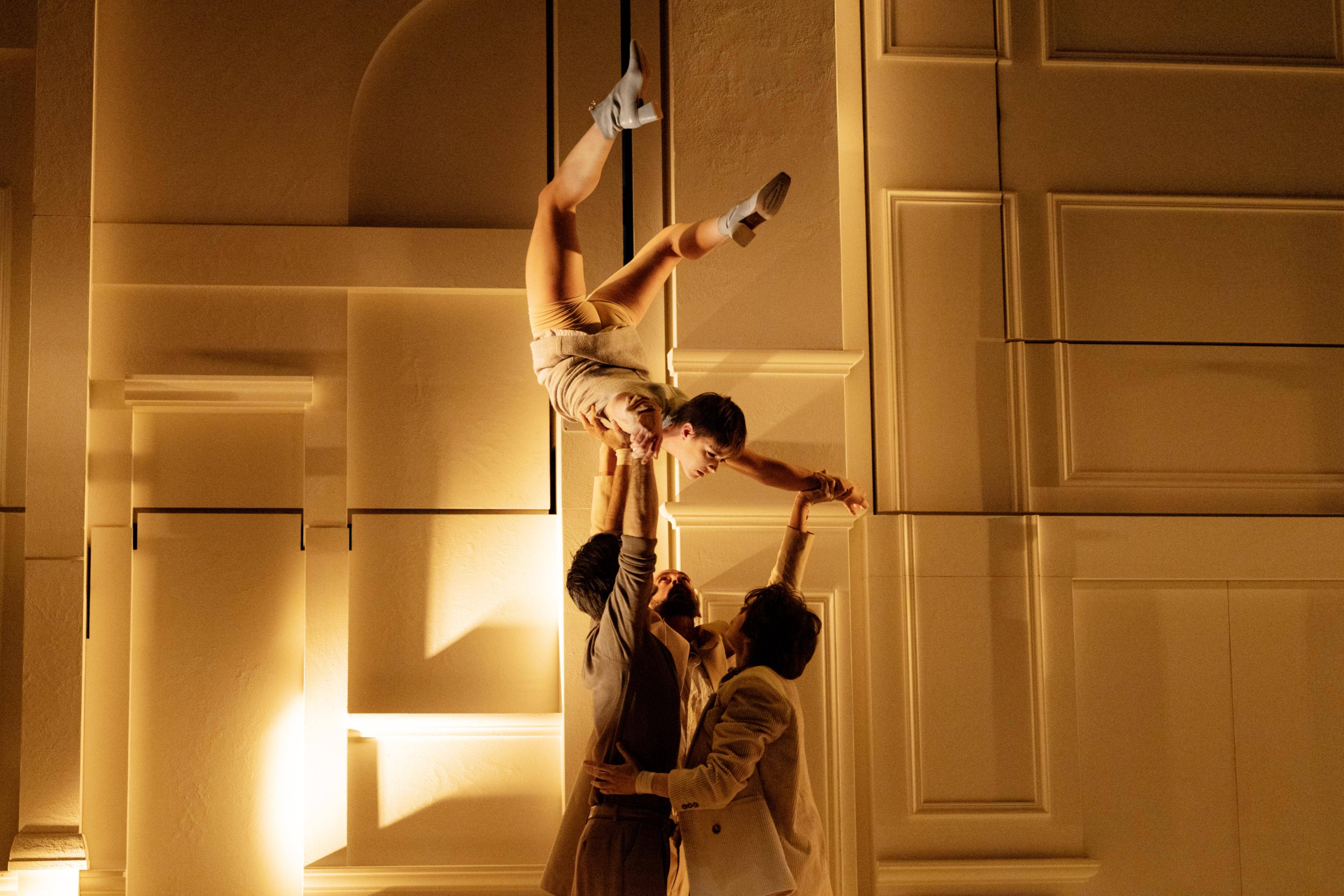 Ce spectacle de cirque imaginé pour le Bon Marché à Paris débarque à Draguignan, Sainte-Maxime et Antibes