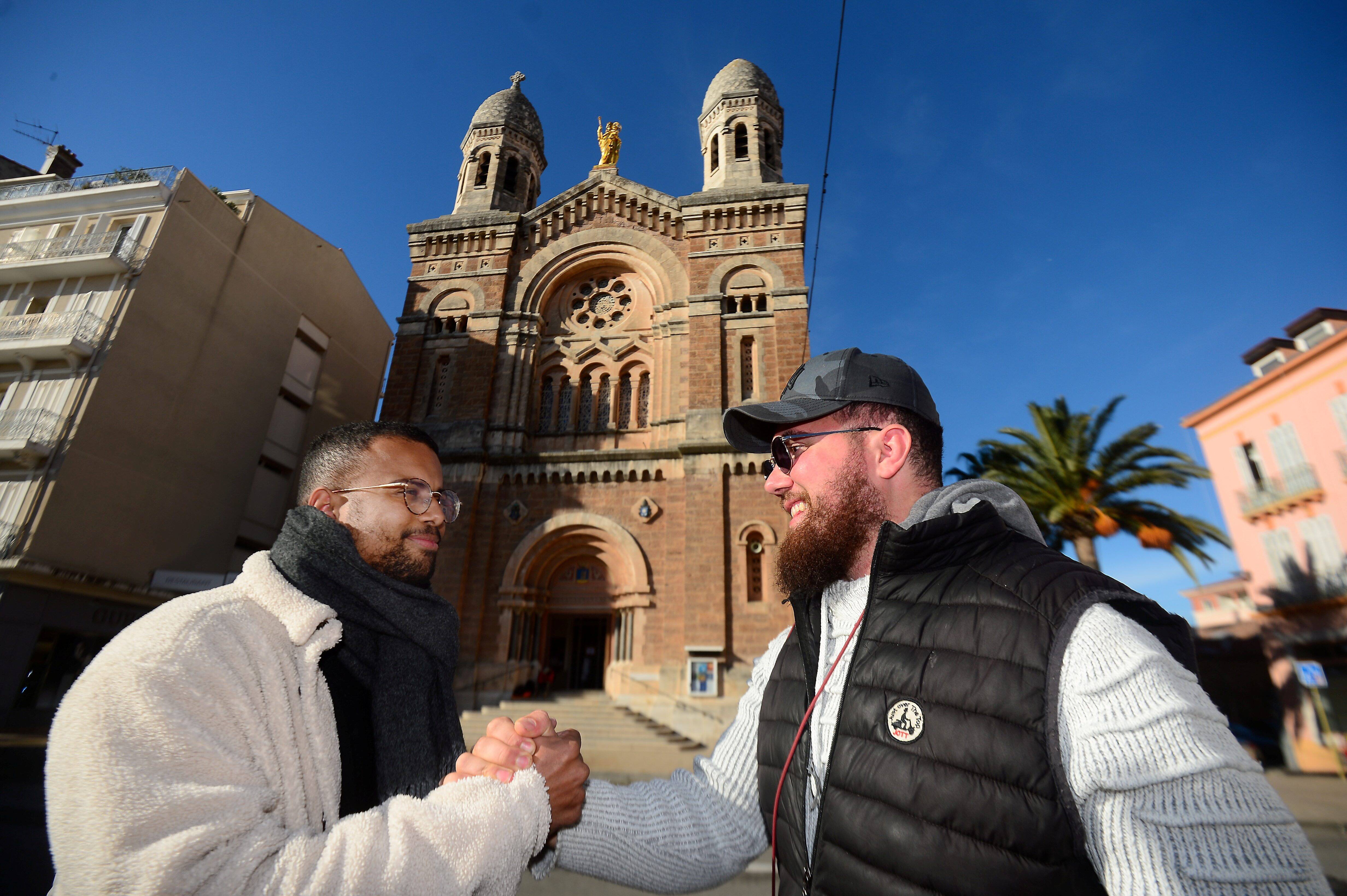 Lourdement handicapé après un grave accident sur un terrain de rugby, ce Varois se bat avec l'aide de son frère