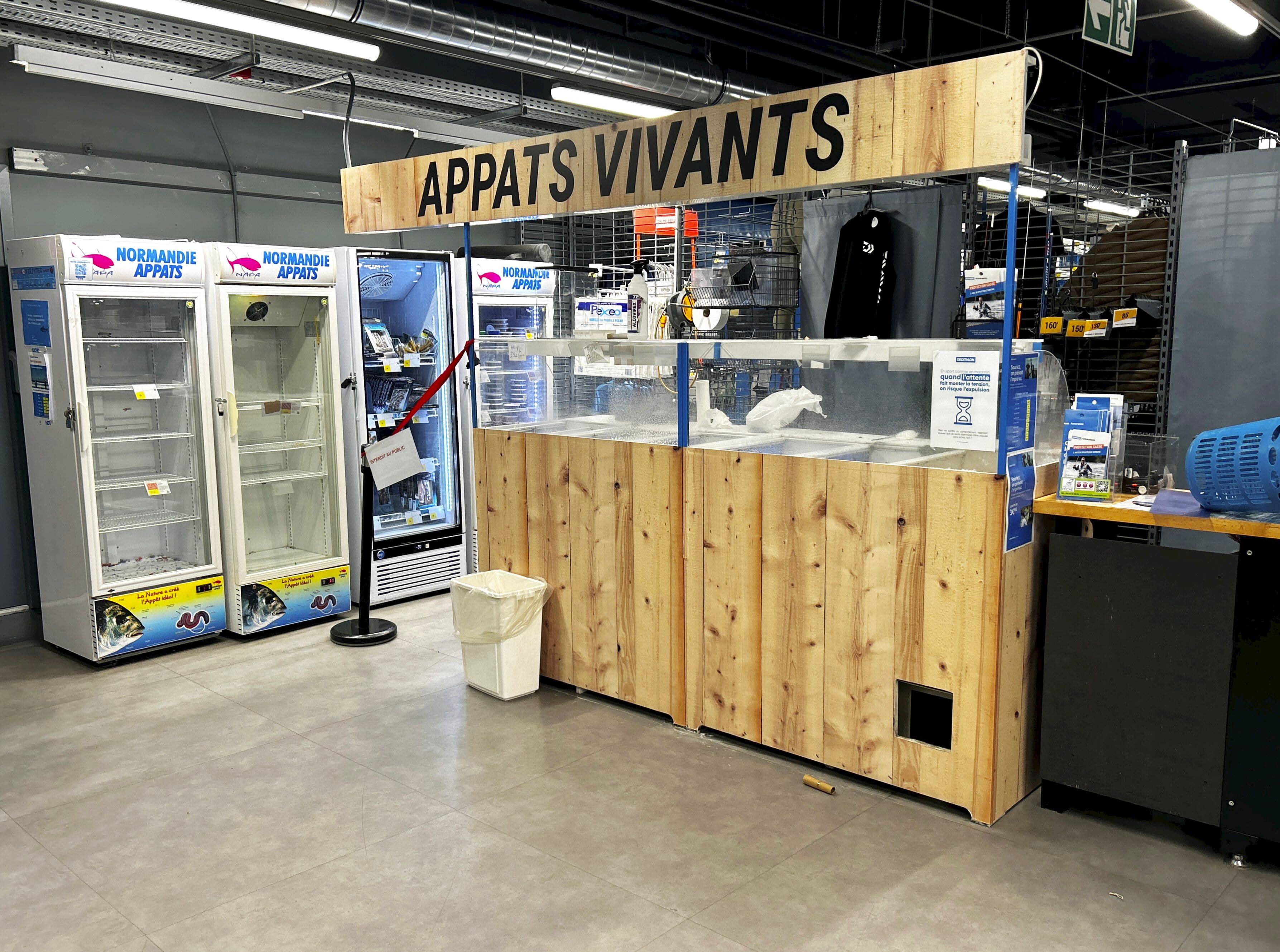 Cette association veut faire retirer de la vente les appâts vivants des magasins Decathlon