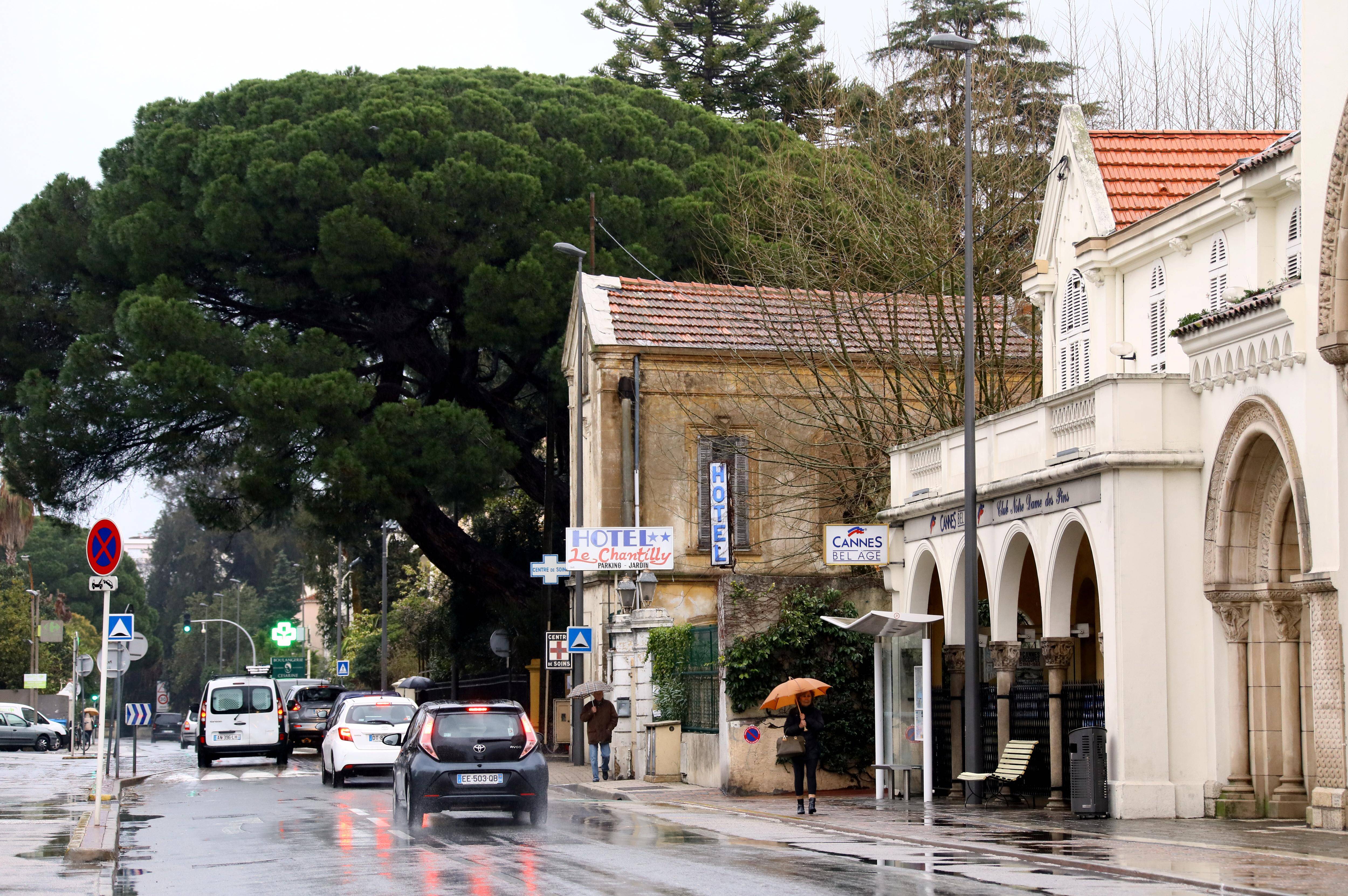 Dispute, deux blessés... Ce que l'on sait de la bagarre au couteau à Cannes la nuit de la Saint-Sylvestre