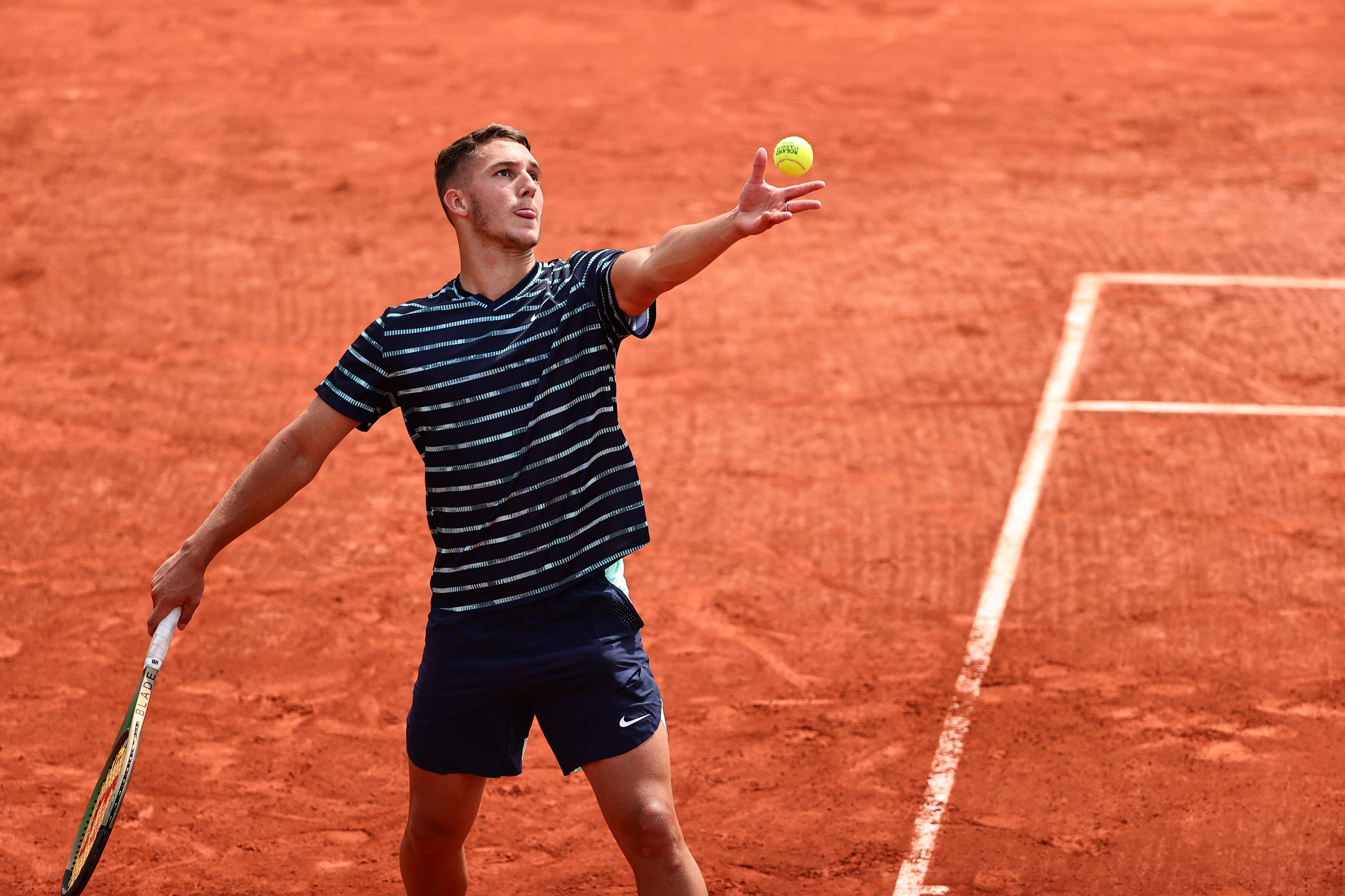 "Si j'ai envie de péter un câble, je pète un câble!": le tennisman Sean Cuenin veut reprendre le fil de sa carrière à sa manière