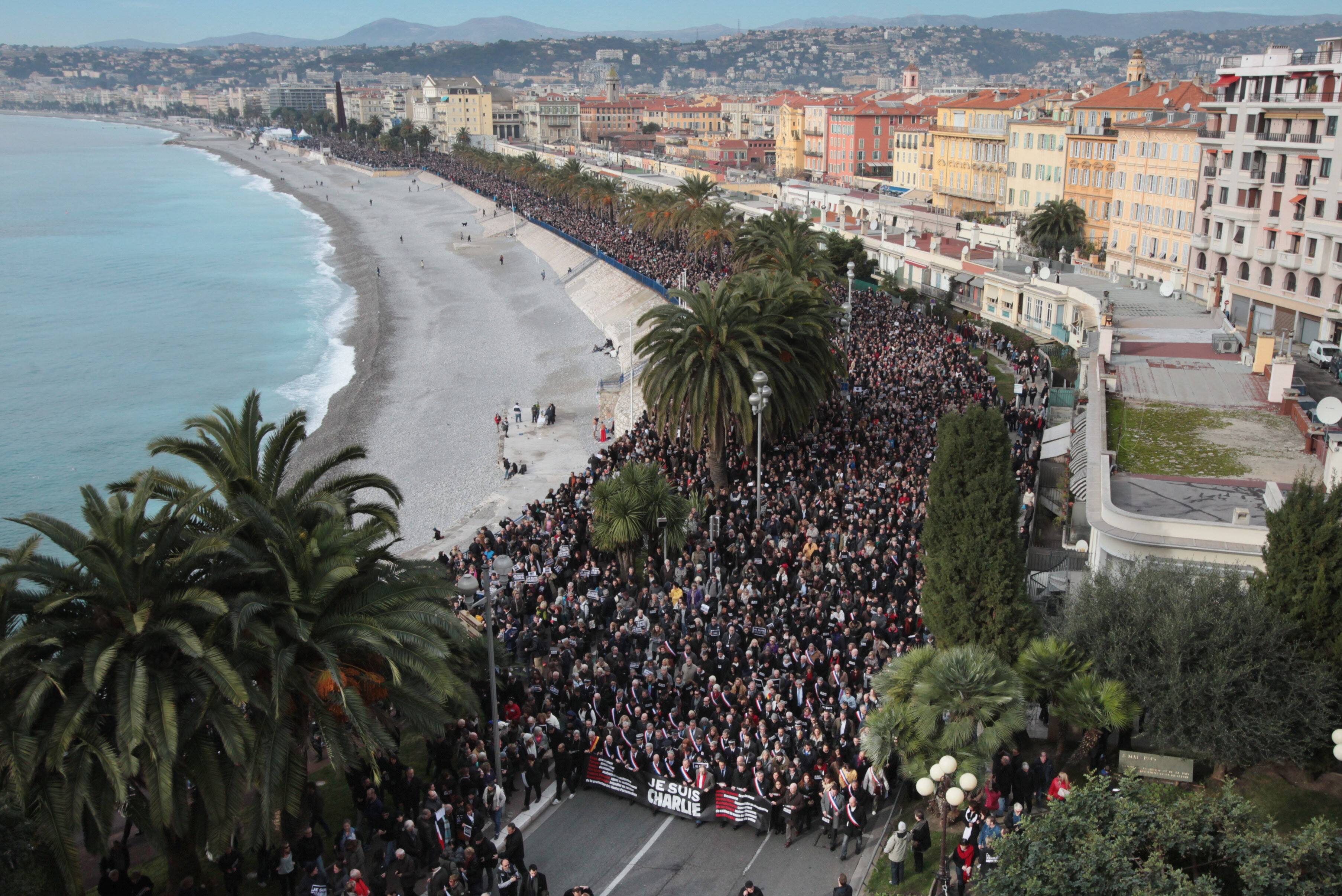 Vous aviez marché à Nice ou Toulon pour "Charlie Hebdo" il y a 10 ans? Racontez-nous