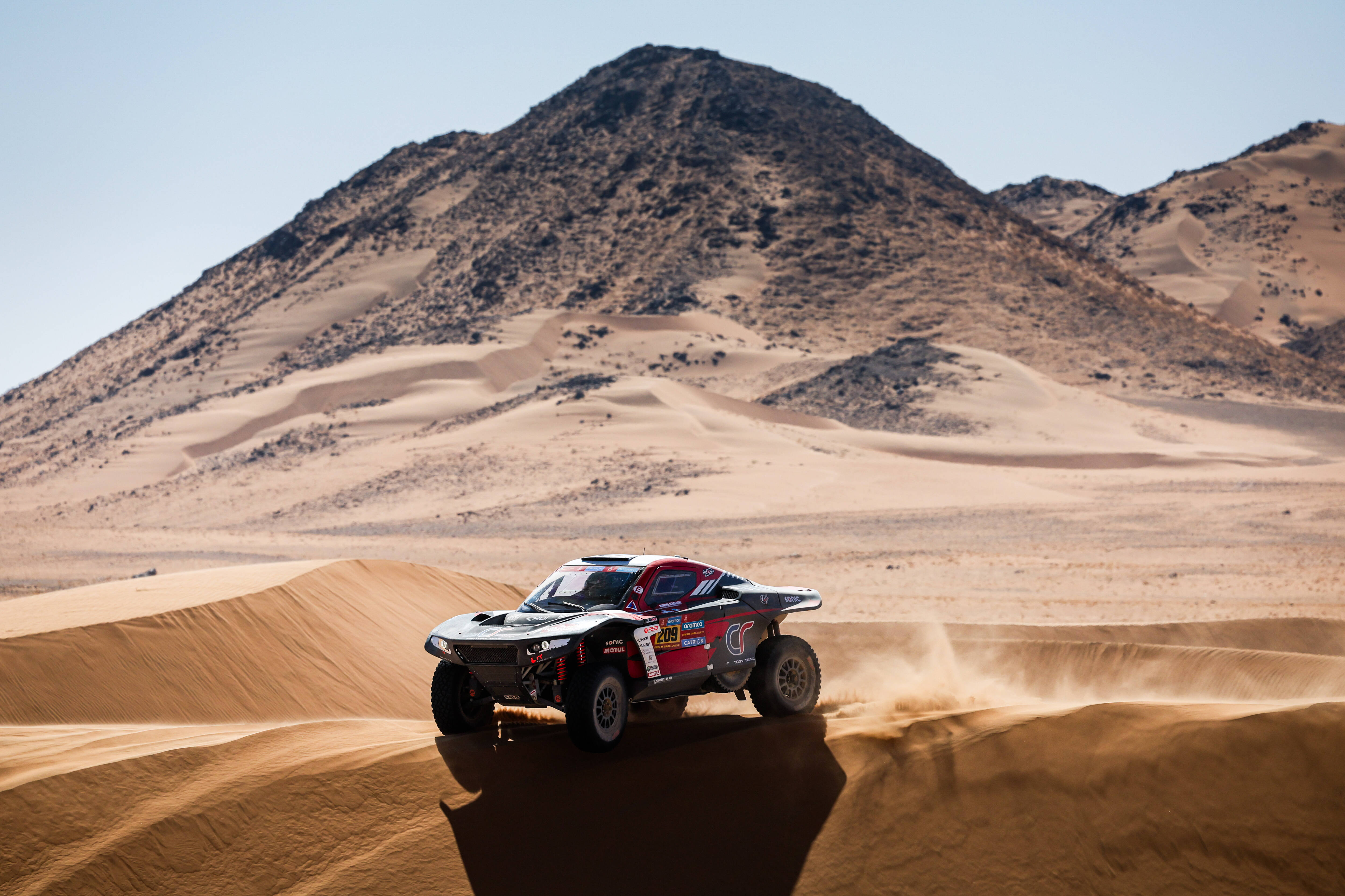 Le pilote varois Mathieu Serradori s'invite dans le top 10 du Dakar