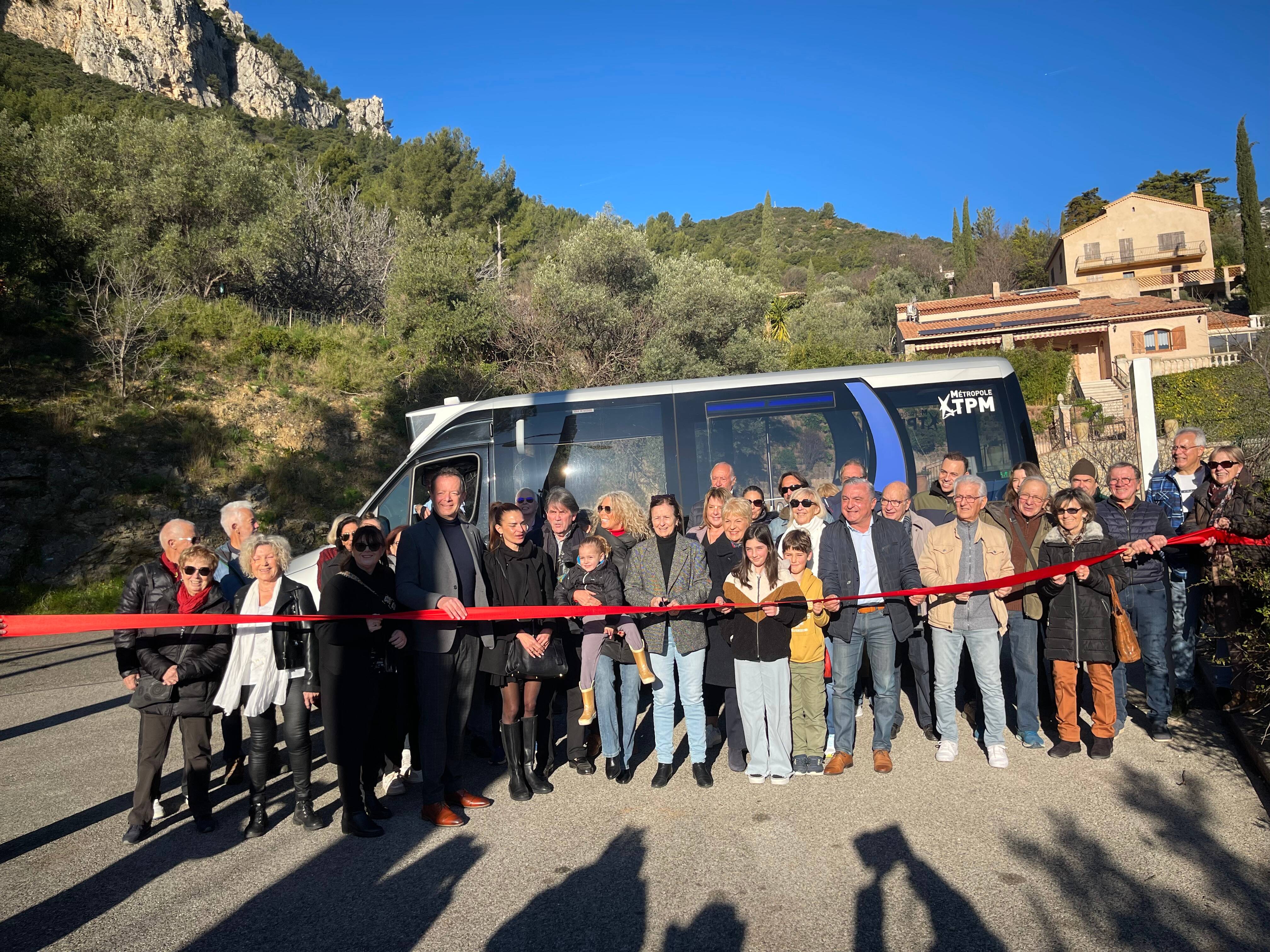 "Ça va nous changer la vie": après vingt ans d'attente, ce hameau a enfin son arrêt de bus
