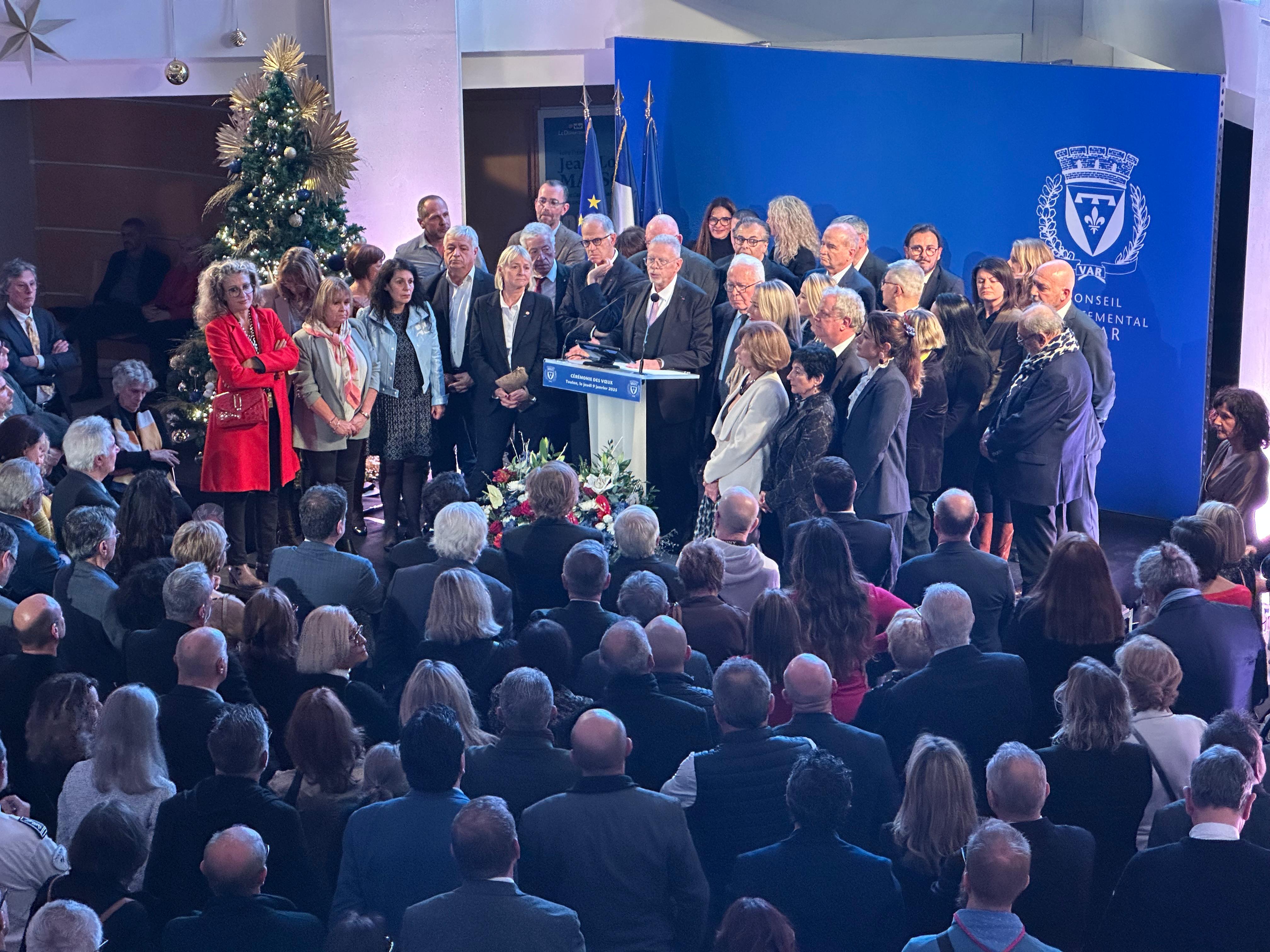 "Le Var doit être le partenaire des solutions": le président du conseil départemental Jean-Louis Masson a présenté ses vSux aux maires