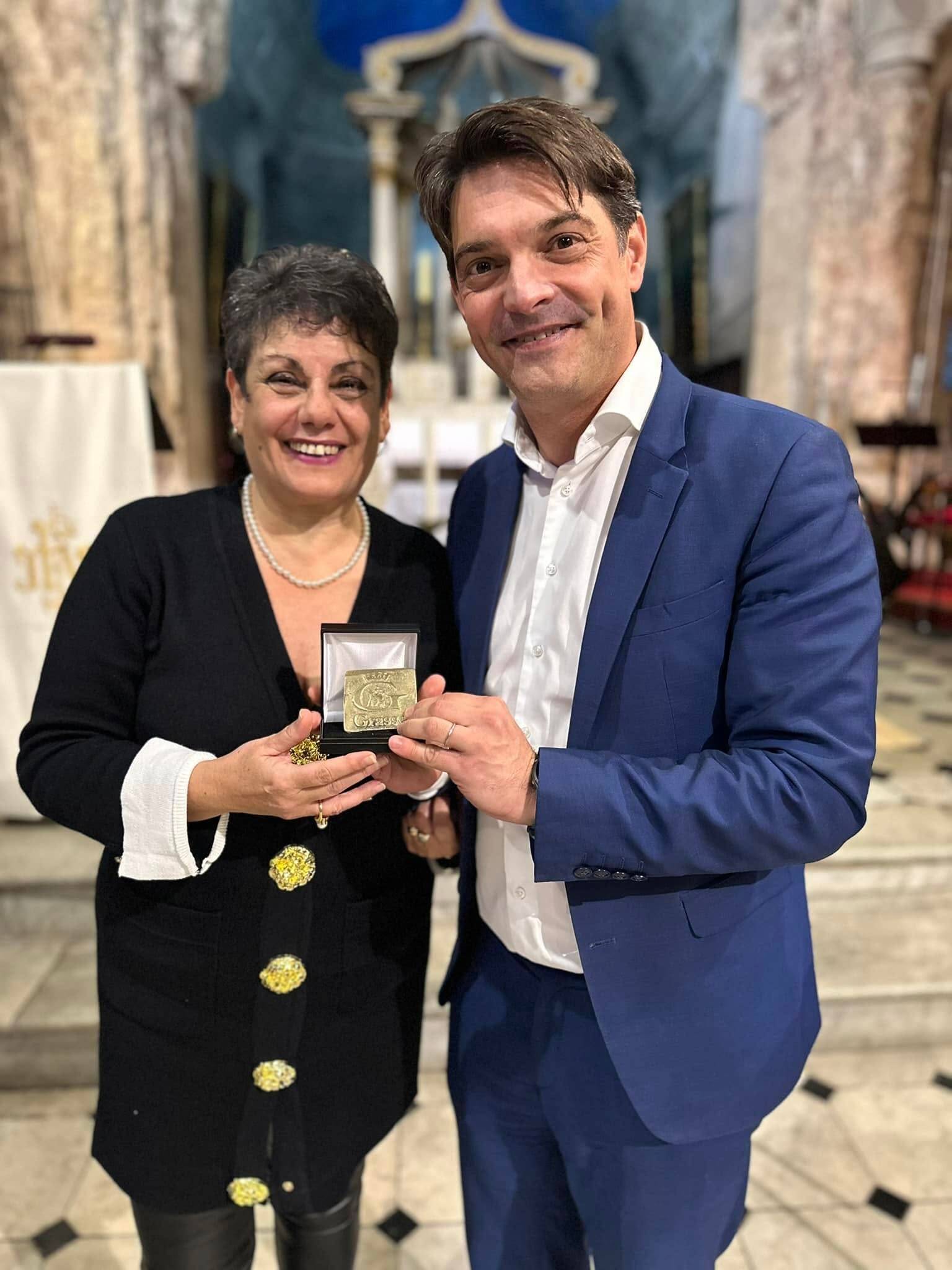 Après 15 années passées à l'accueil de la cathédrale Notre-Dame-du-Puy de Grasse, Linda Cosimi part en retraite