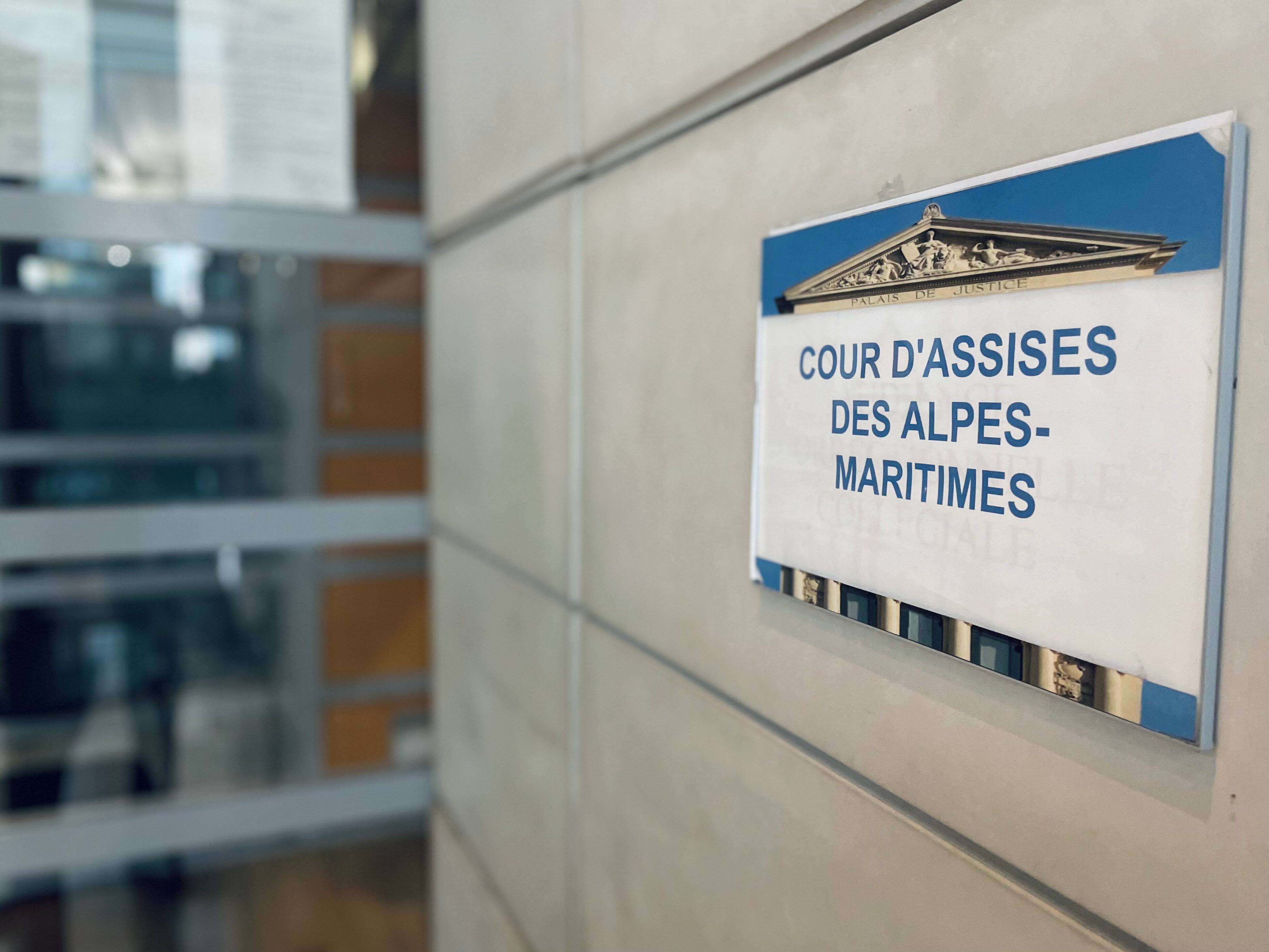 "Profite bien de ta journée, parce que c'est ta dernière": il lui avait porté 13 coups de couteau à Nice, l'ex-conjoint jugé devant sa victime