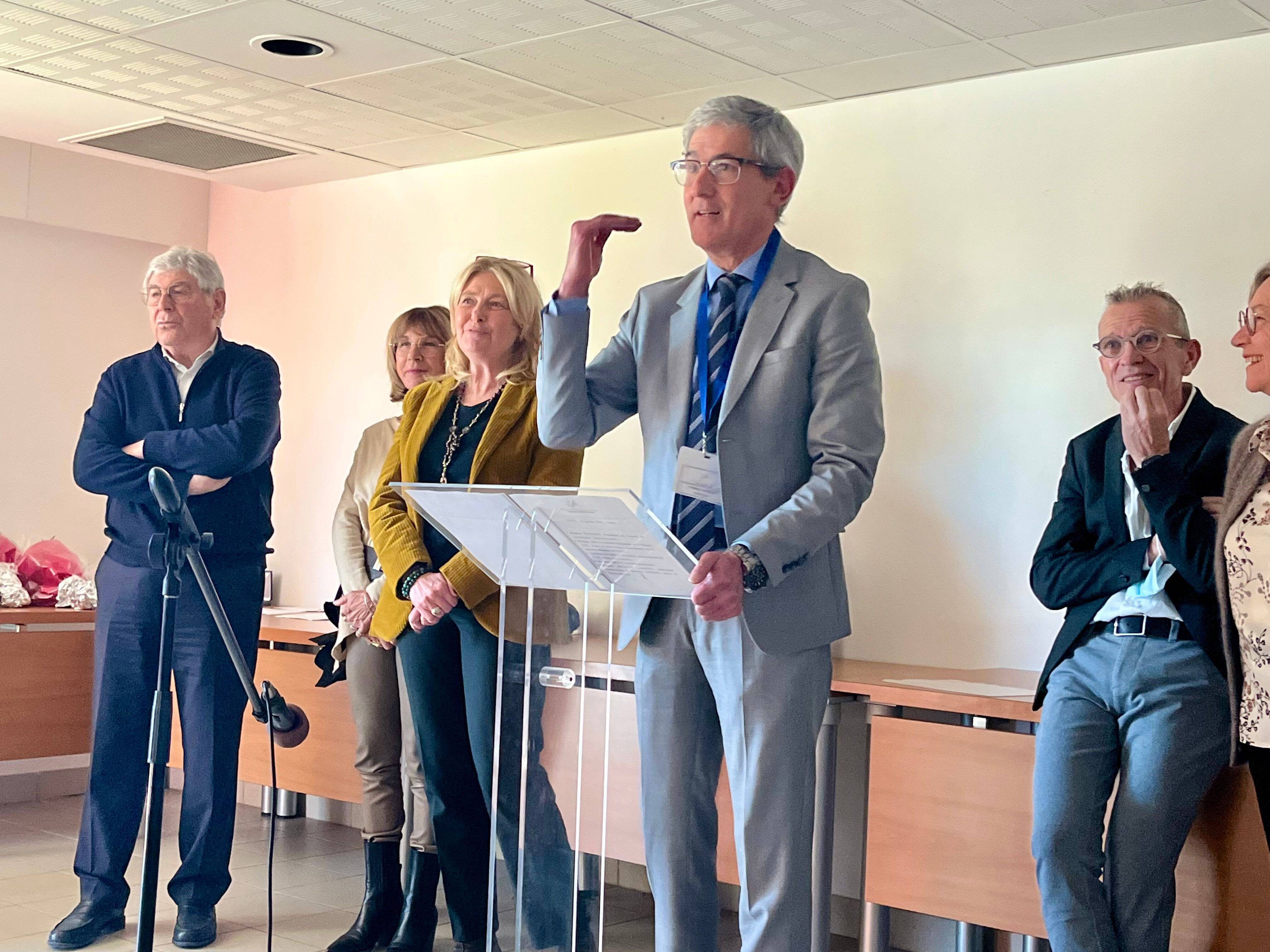 À l'hôpital de Gassin, le directeur insiste sur la nécessité de résoudre le conflit avec la clinique