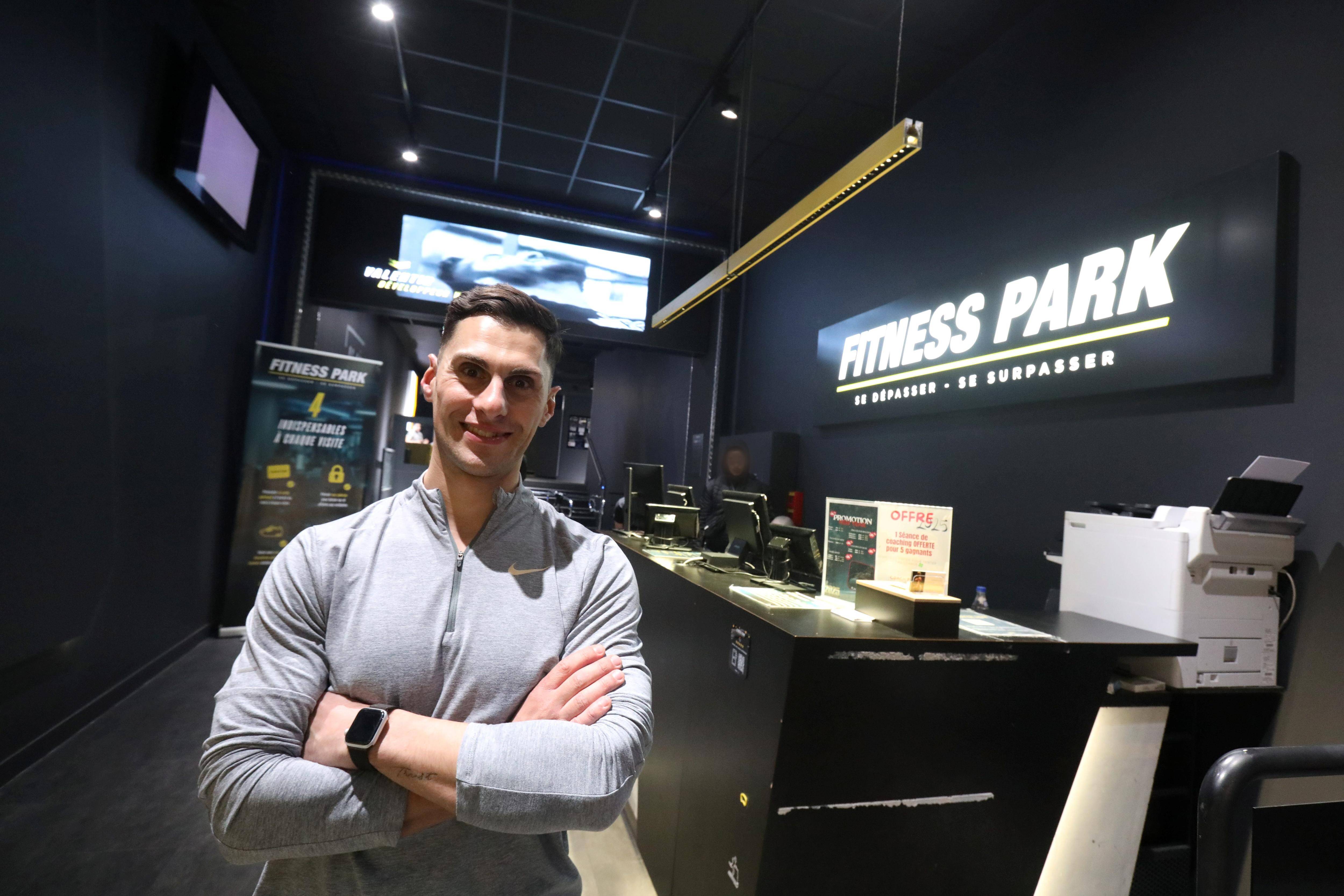 "J'ai senti son pouls s'arrêter sous mes doigts": le coach sportif qui a sauvé un jeune de 19 ans à Nice témoigne