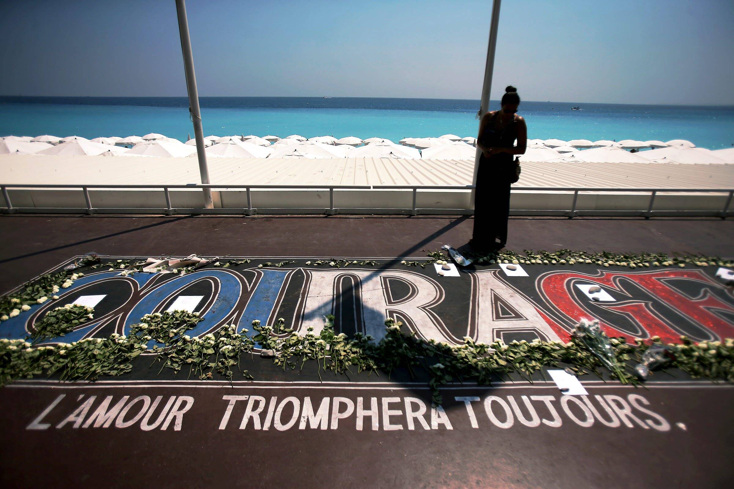 "Le sacrifice de mon mari a sauvé nos enfants": un "casino en ligne" douteux utilise l'attentat du 14 juillet 2016 à Nice pour appâter des joueurs