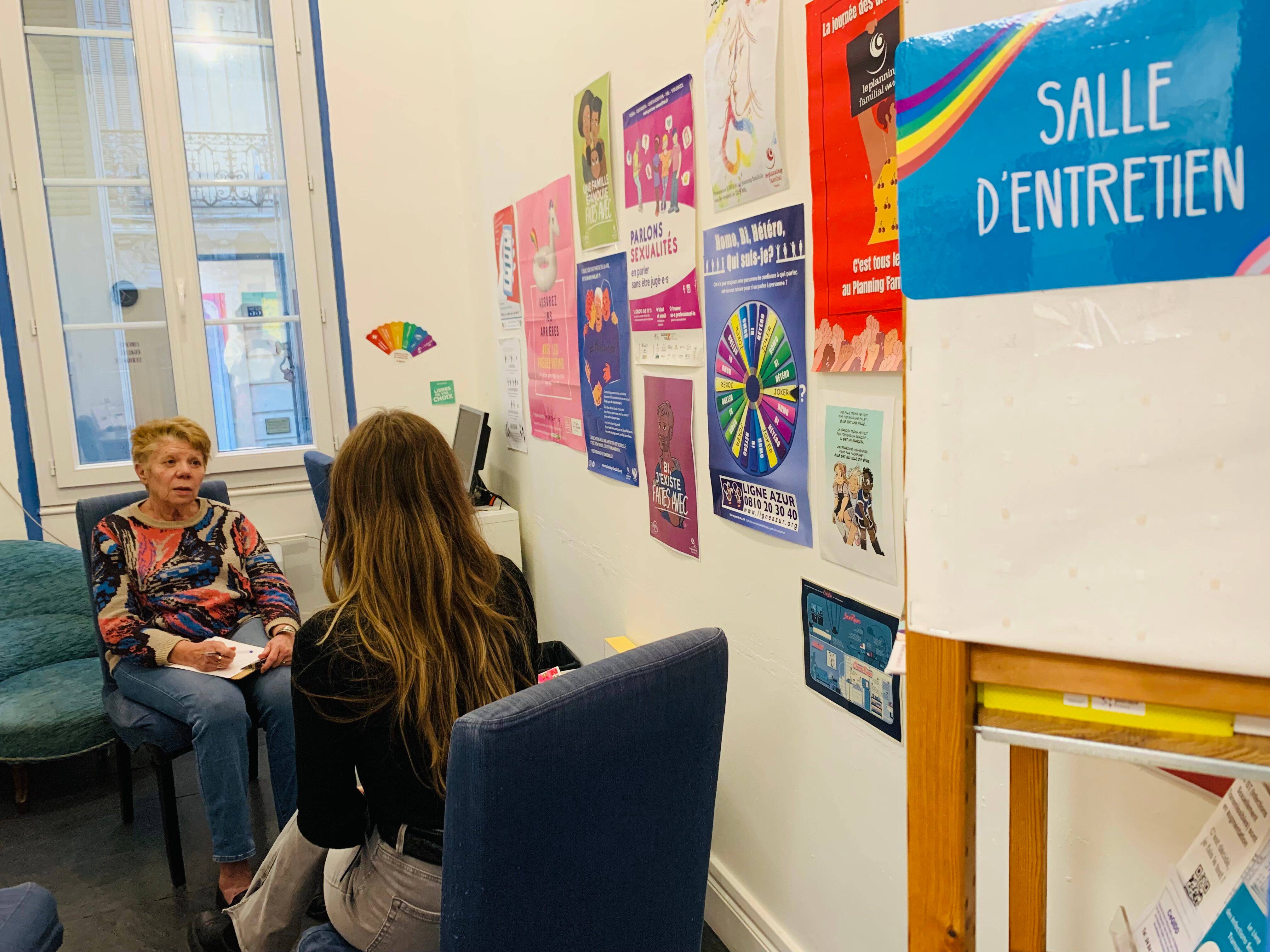 "La bienveillance à laquelle j'ai eu droit m'a presque surprise": au Planning familial du Var, le non-jugement d'abord
