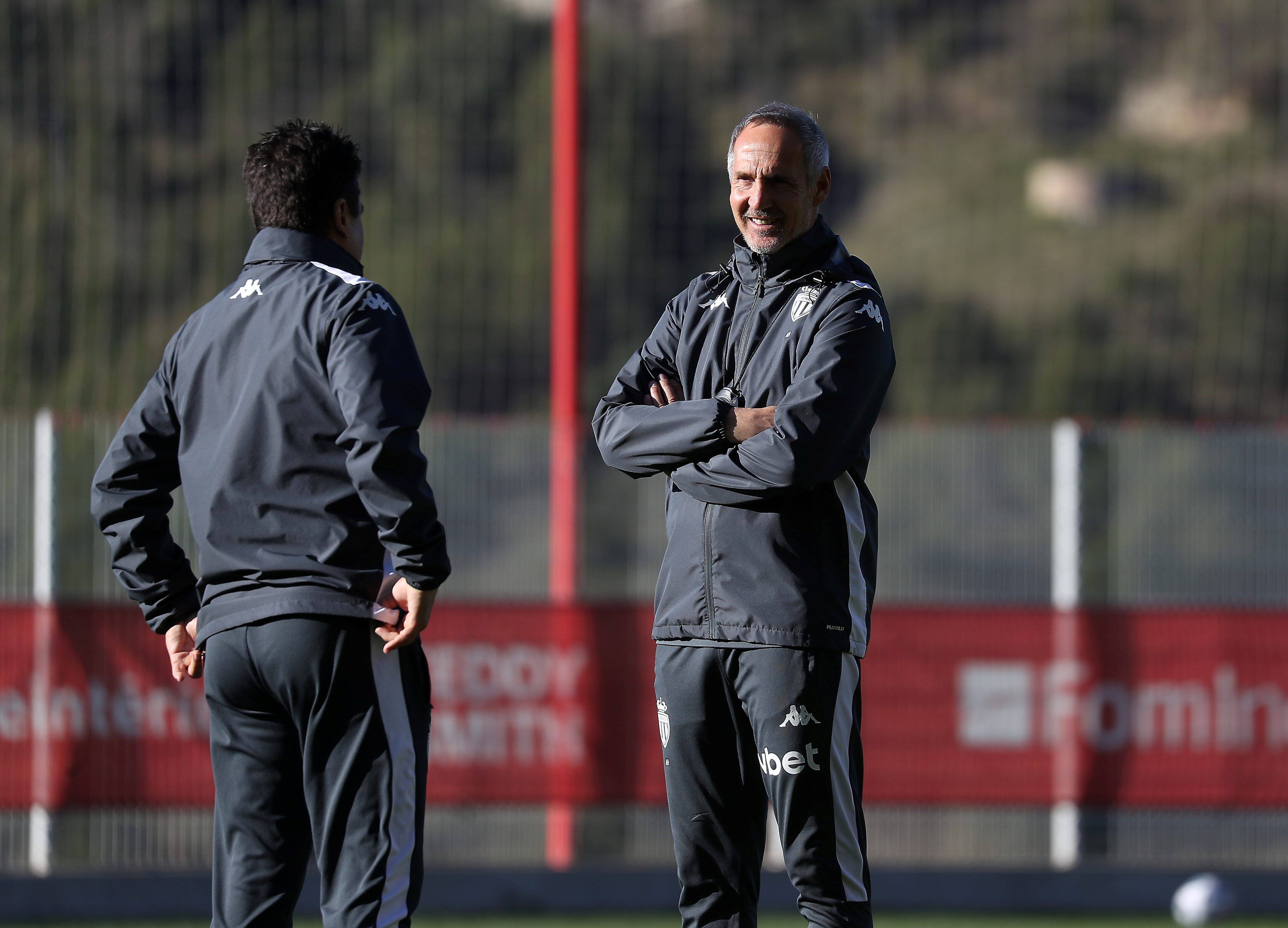 "Mon expérience me dit de rester cool"... Adi Hütter appelle au calme alors que son équipe patine avant son déplacement à Montpellier