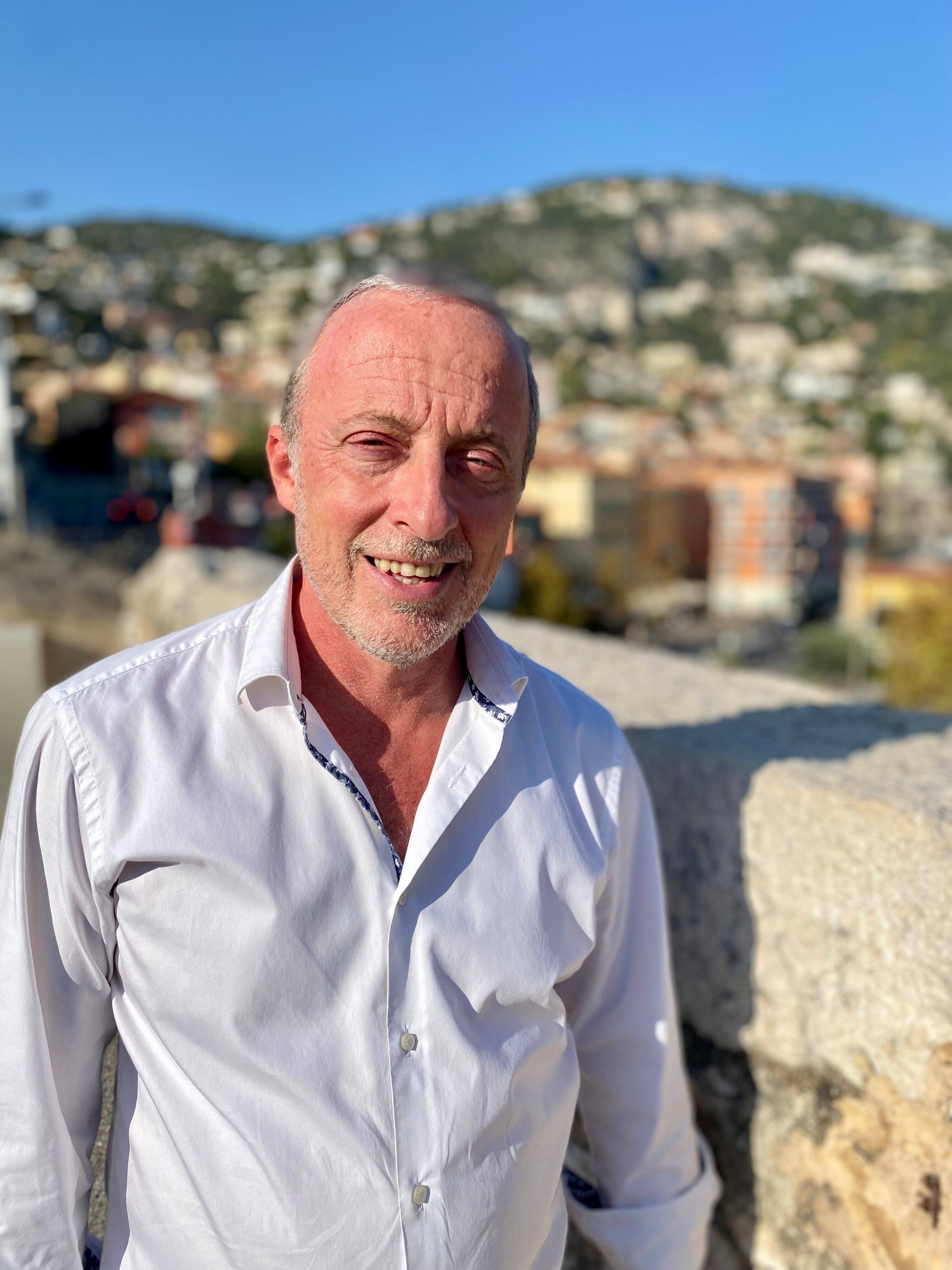 "Je ne savais pas qu'il allait faire cette annonce": le maire de Villefranche-sur-Mer réagit à l'annonce de Christian Estrosi d'interdire les croisières dans la métropole