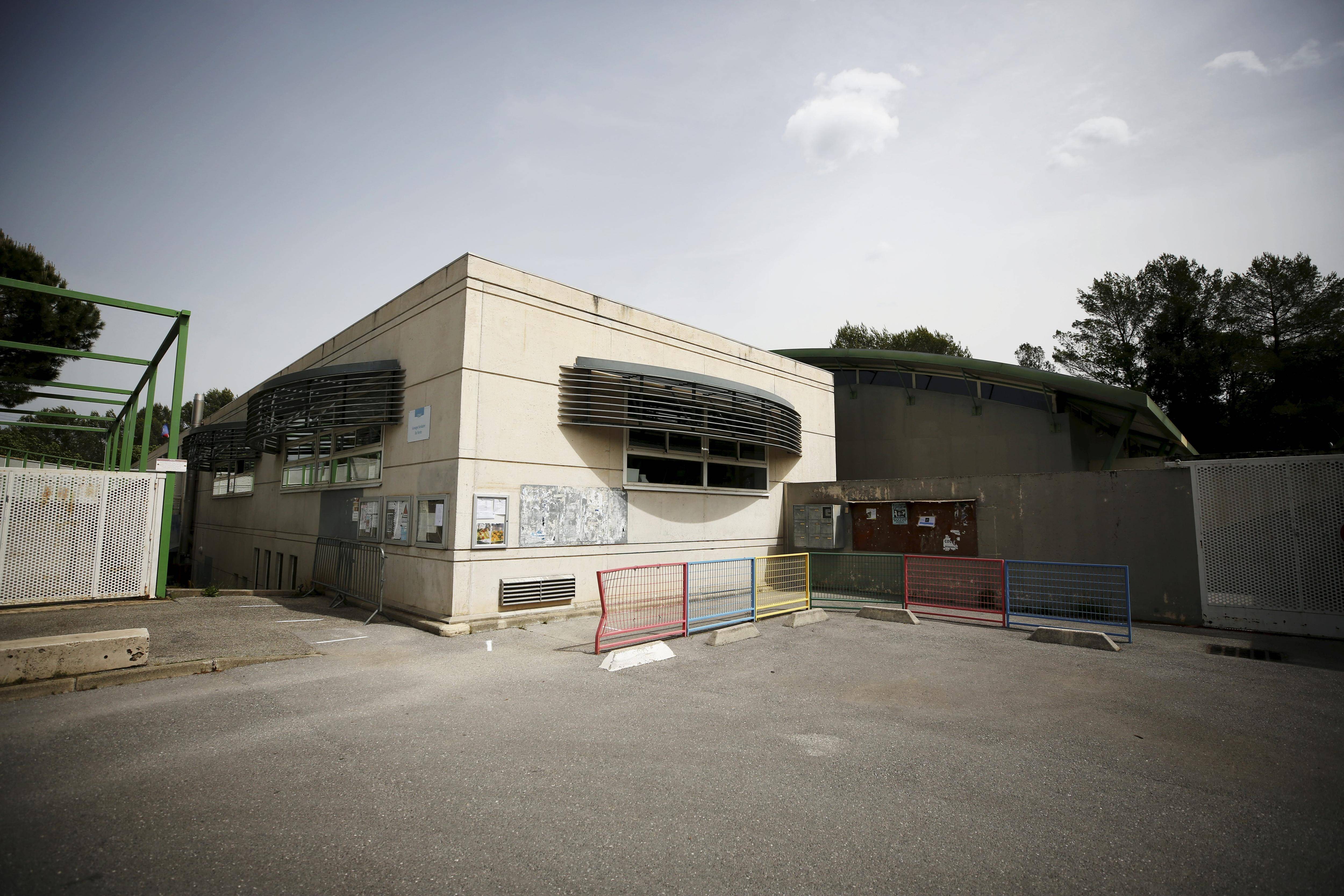 "Nos enfants vont à l'école avec des couvertures": des parents dénoncent des coupures de chauffage dans une école à Valbonne