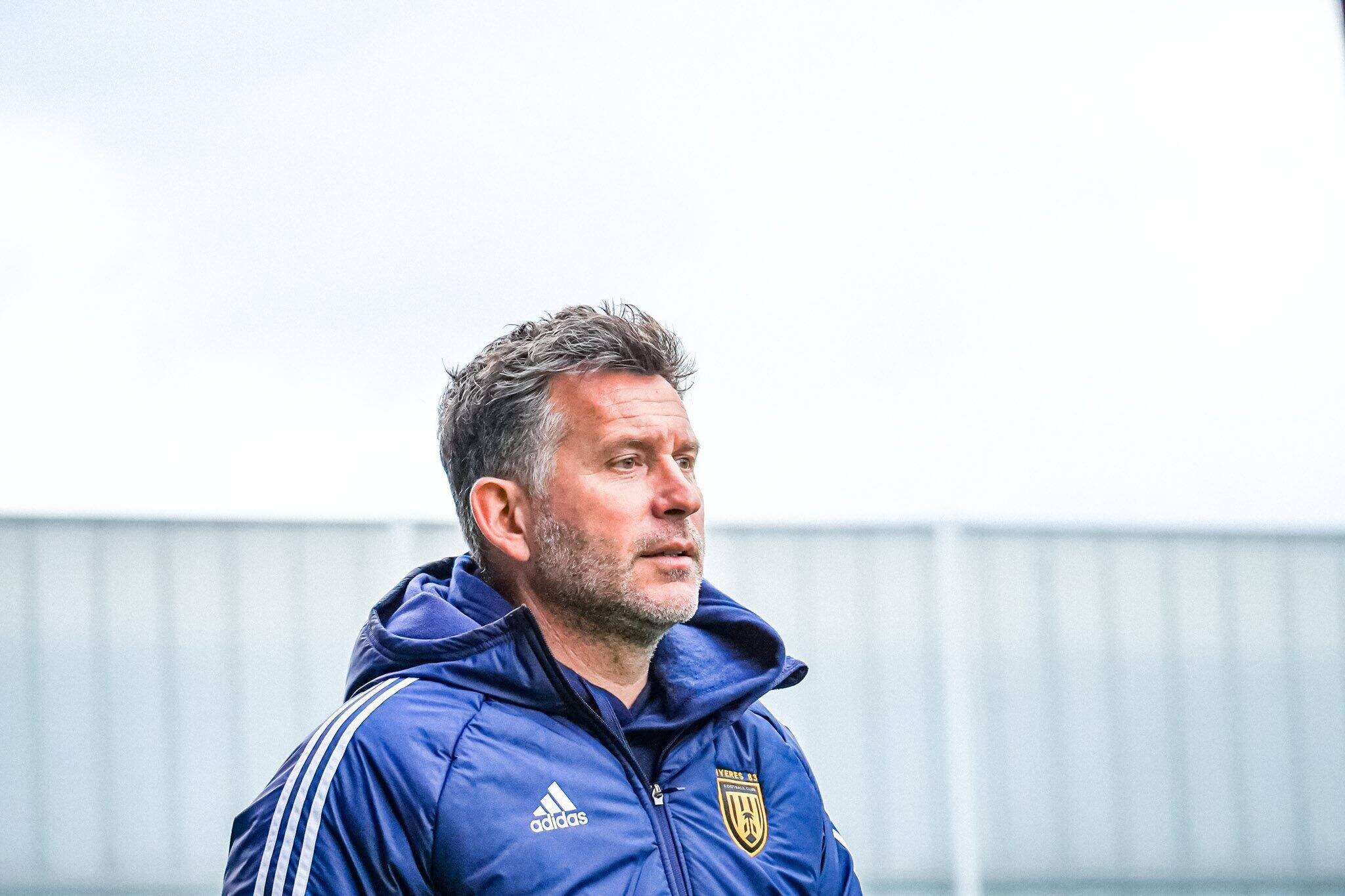 "Avant, je voulais tout gérer!": anciens joueurs pros, les entraîneurs Jean-Noël Cabezas et Lilian Compan plongent dans leurs souvenirs avant Fréjus/Saint-Raphaël - Hyères