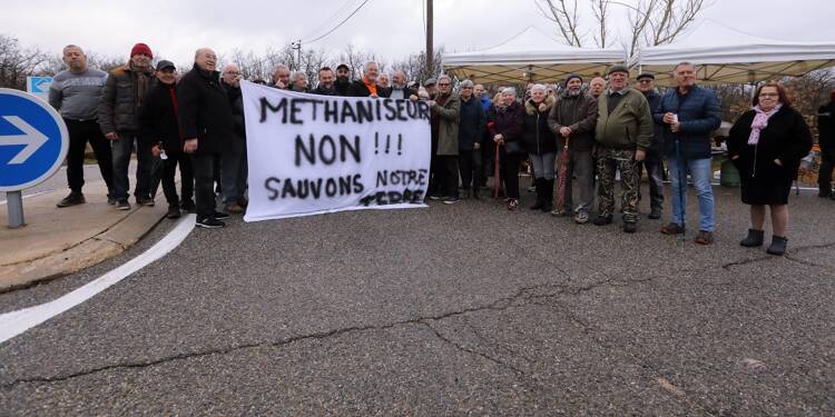 Son maire en tête, le village varois d'Ollières contre la méthanisation
