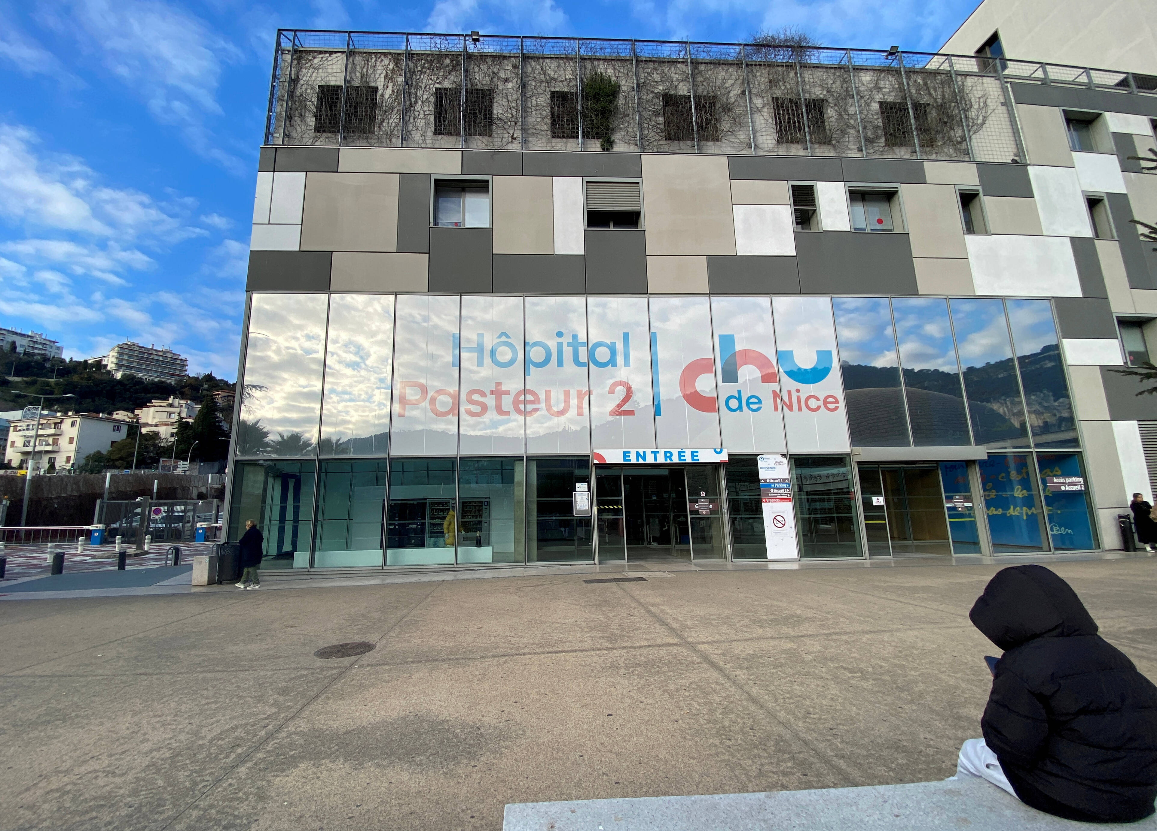 "Nous démissionnerons si la direction est écartée": rififi à l'hôpital de Nice, la communauté médicale du CHU soutient son directeur général mis en cause par d'ex-cadres