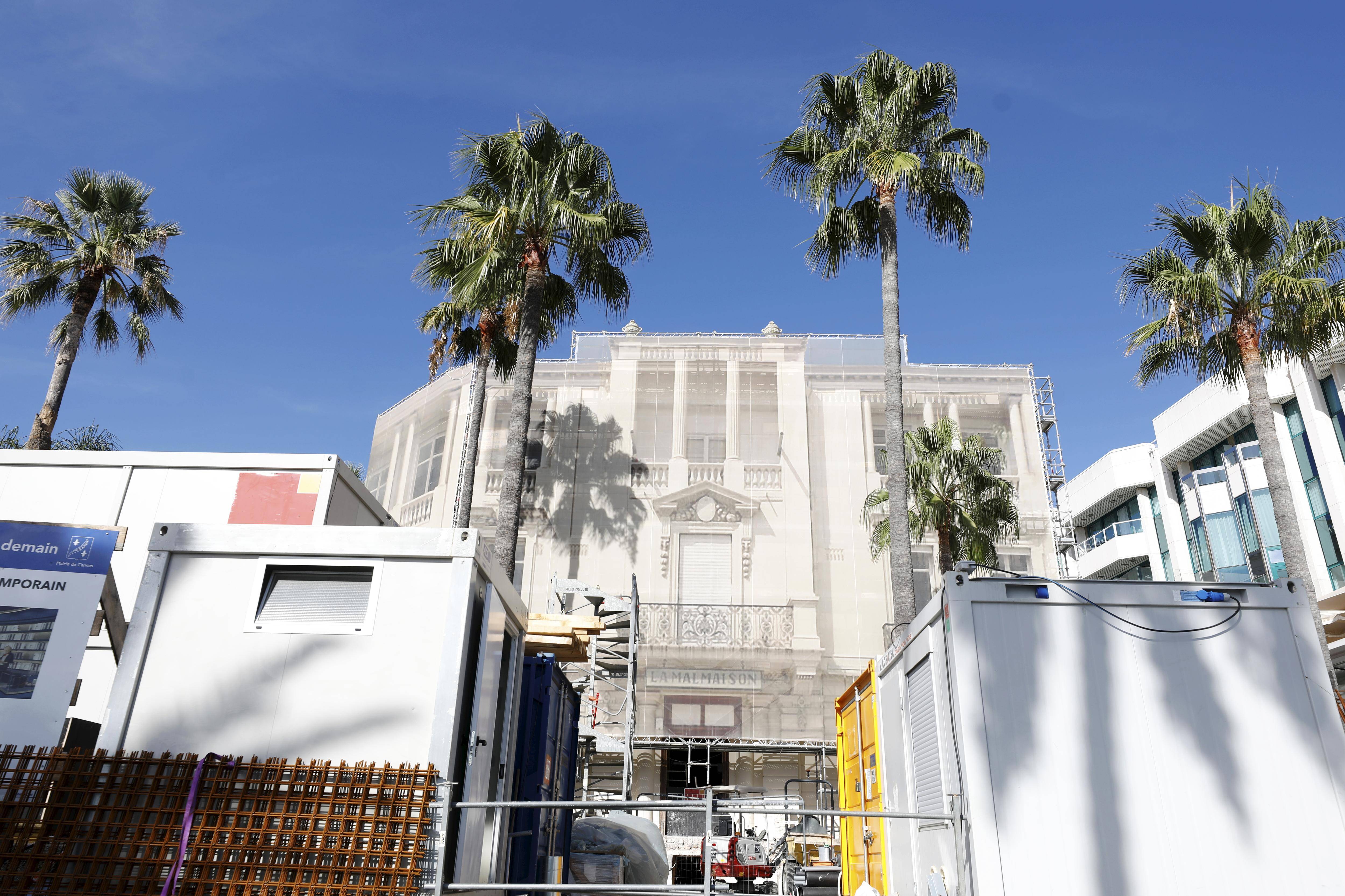 En faire "un lieu phare de l'art contemporain à l'international, dans le respect de son identité": à Cannes, la Malmaison rouvre ses portes après 11 millions de travaux