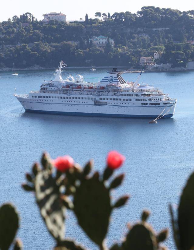 Comment restaurateurs, commerçants, taxis et associations entendent se mobiliser pour lutter contre l'interdiction des croisières à Villefranche-sur-Mer