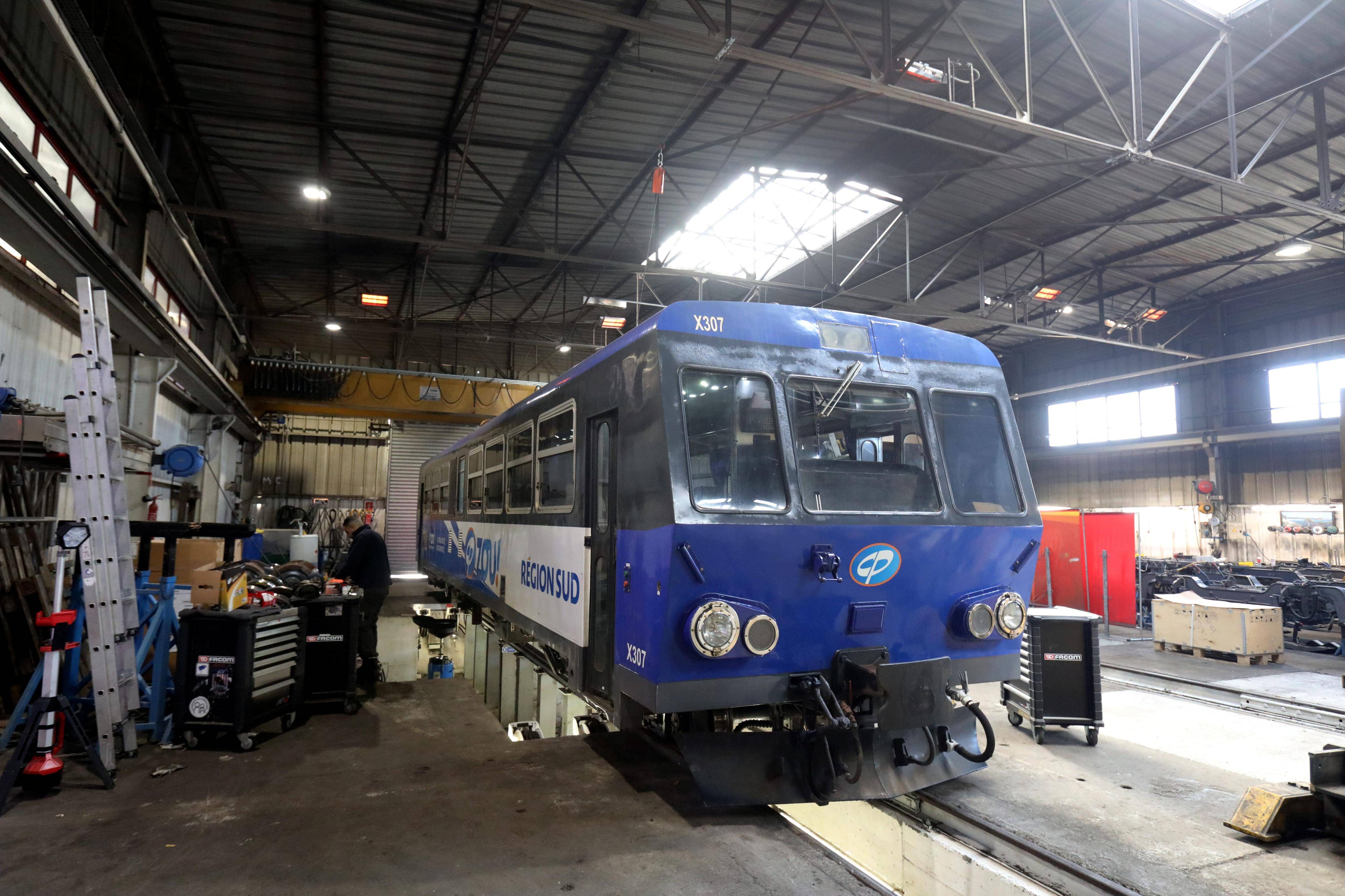 "Nous avons un savoir-faire exceptionnel": une maintenance maison pour le train des Pignes