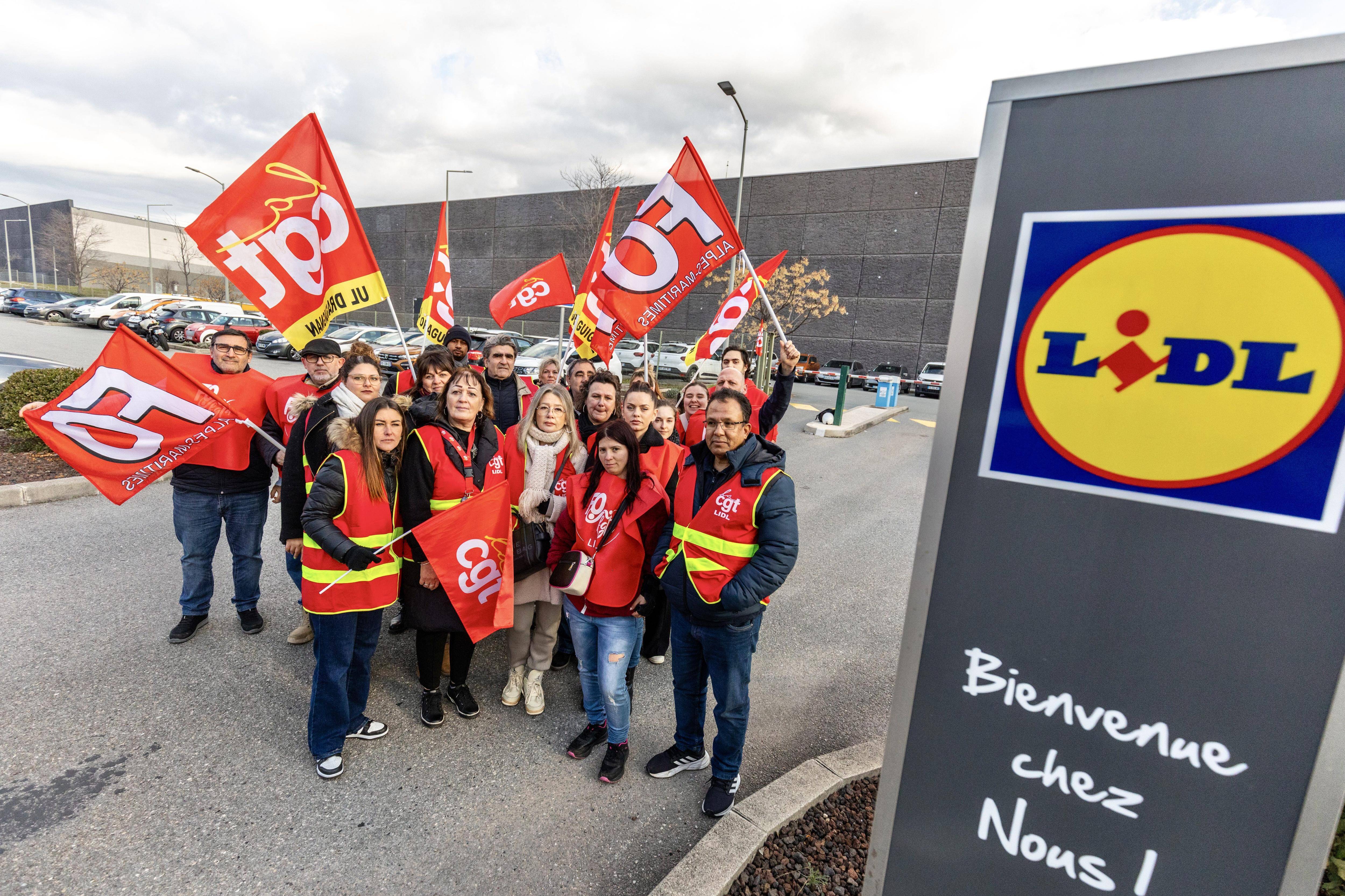 "Dans plusieurs magasins, nous allons débrayer": les salariés de Lidl vent debout à l'issue des négociations aux Arcs-sur-Argens