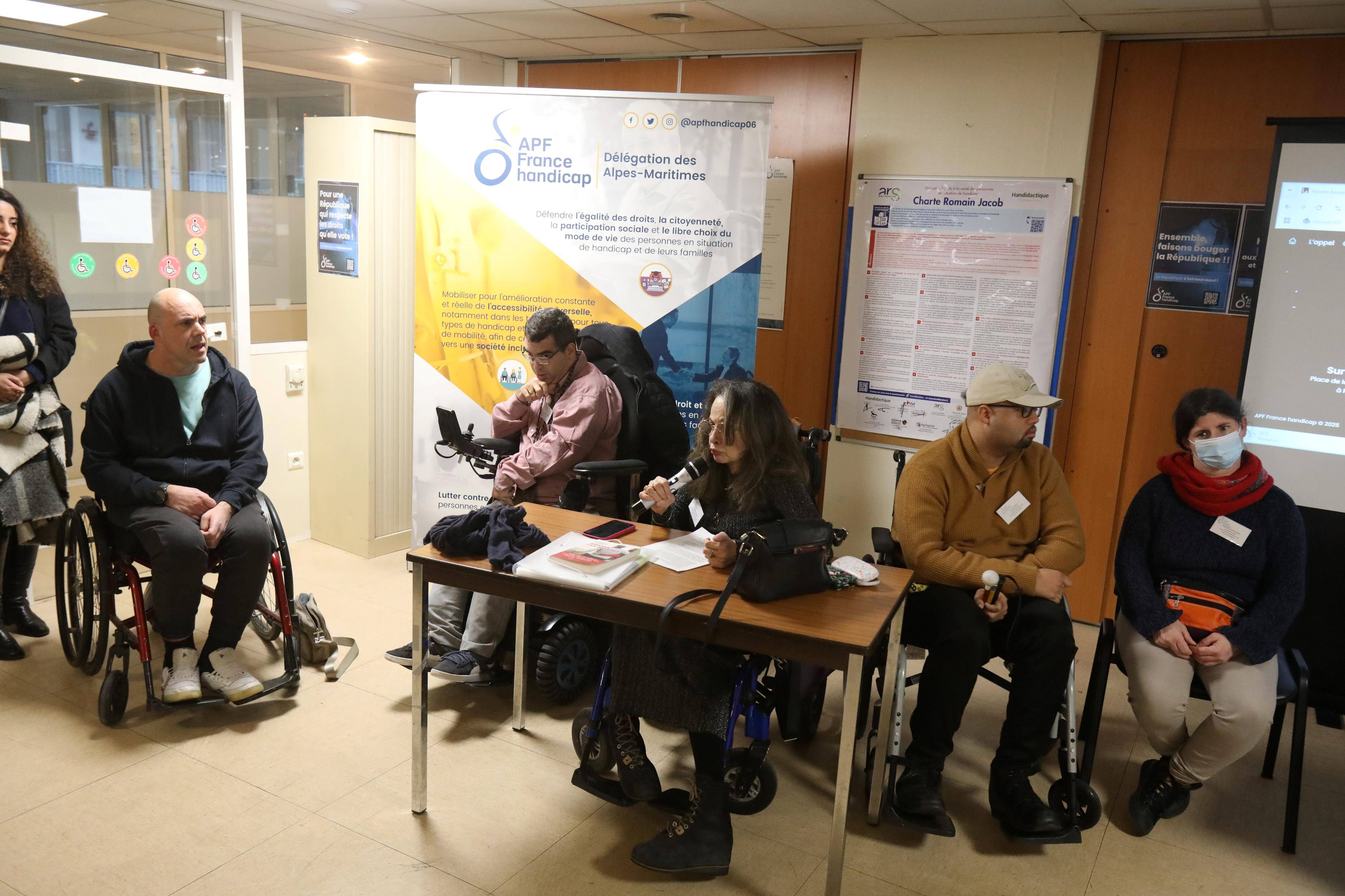 "Le quotidien, encore un parcours du combattant": 20 ans après la loi sur le handicap, il reste encore beaucoup à faire