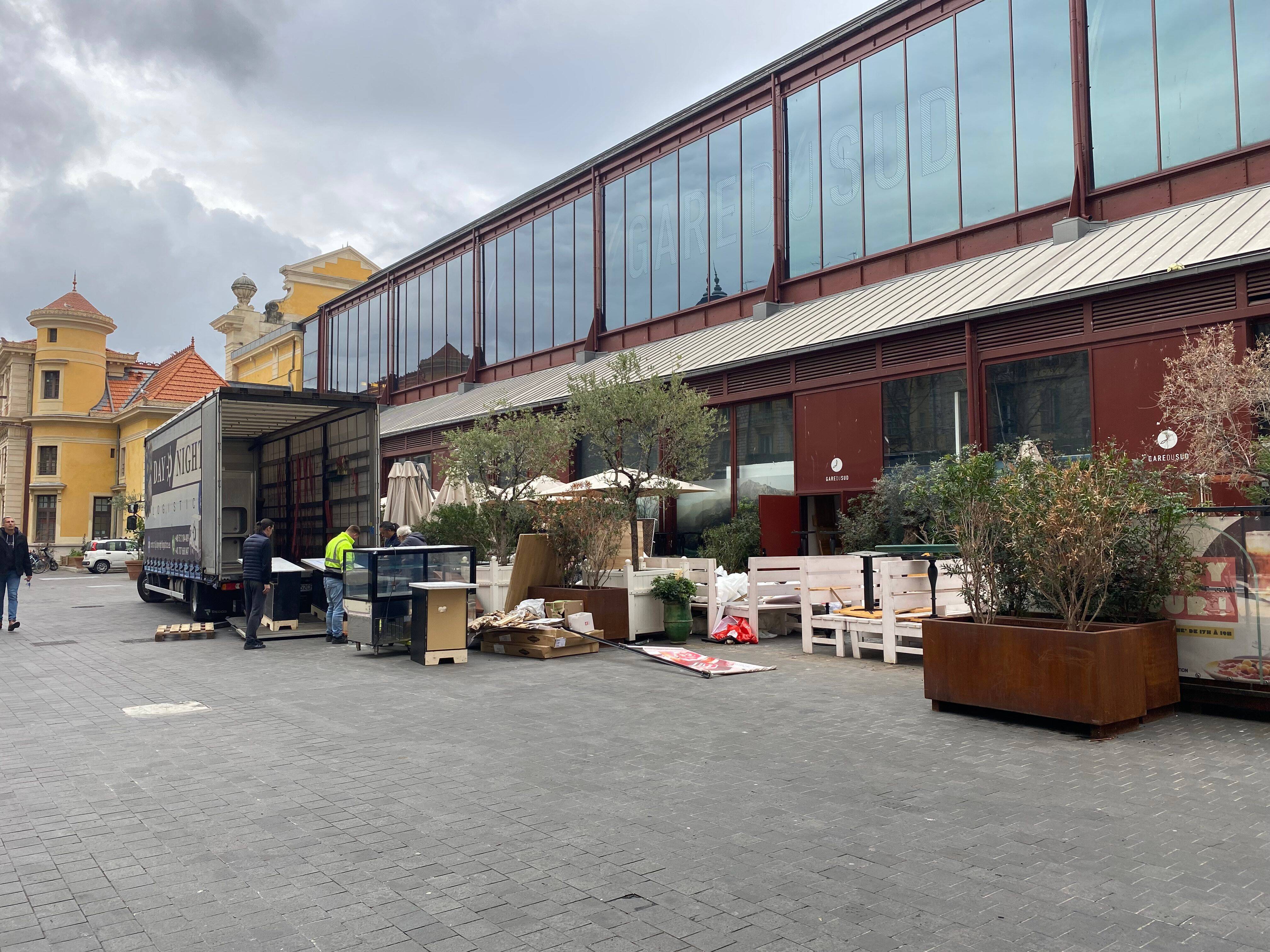 Ça bouge (encore) à la gare du Sud: les spéculations sur l'avenir de la halle gourmande relancées