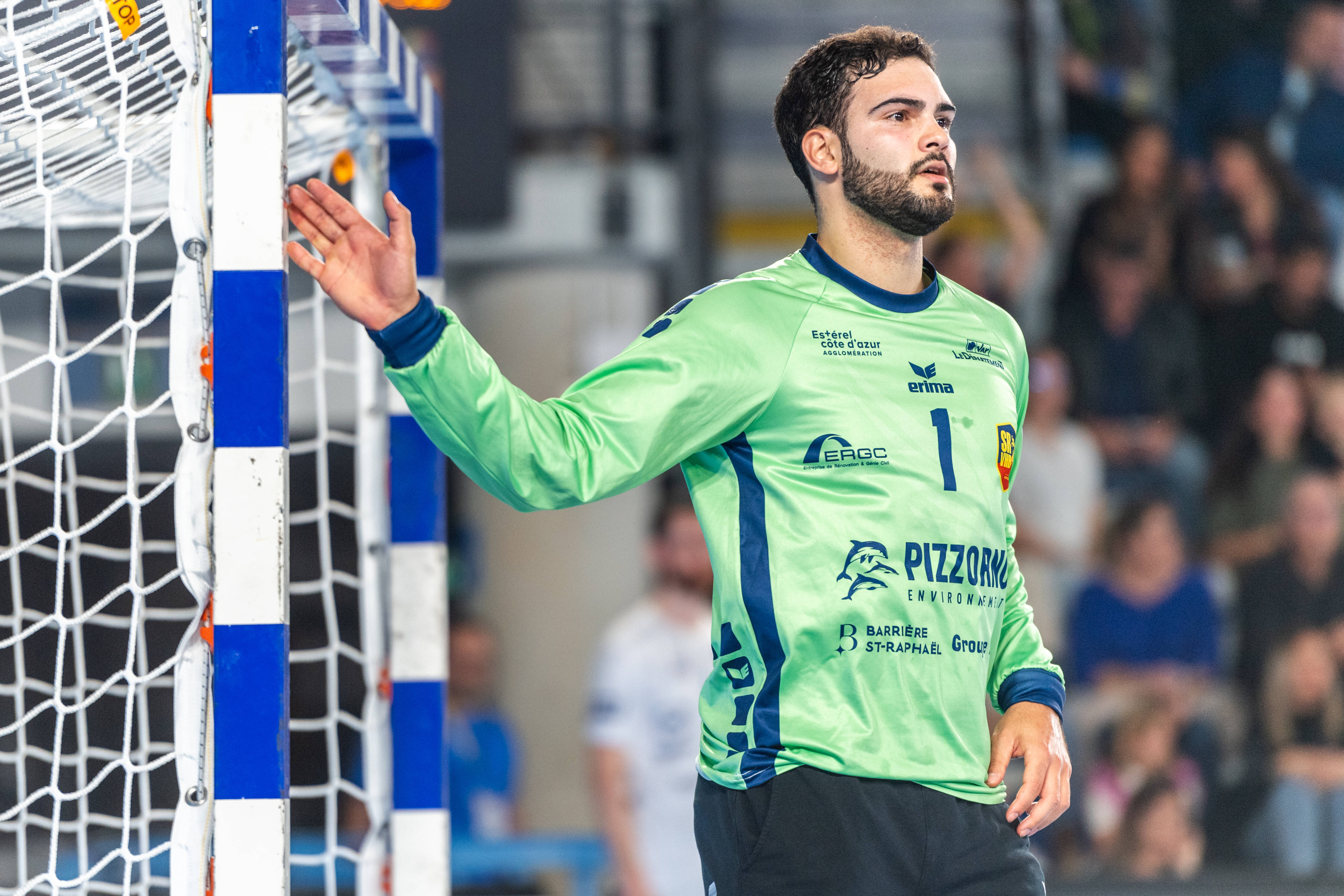 "Ça change la mentalité": le gardien de but du Saint-Raphaël Var handball Rangel Da Rosa revient sur son parcours au mondial avec le Brésil