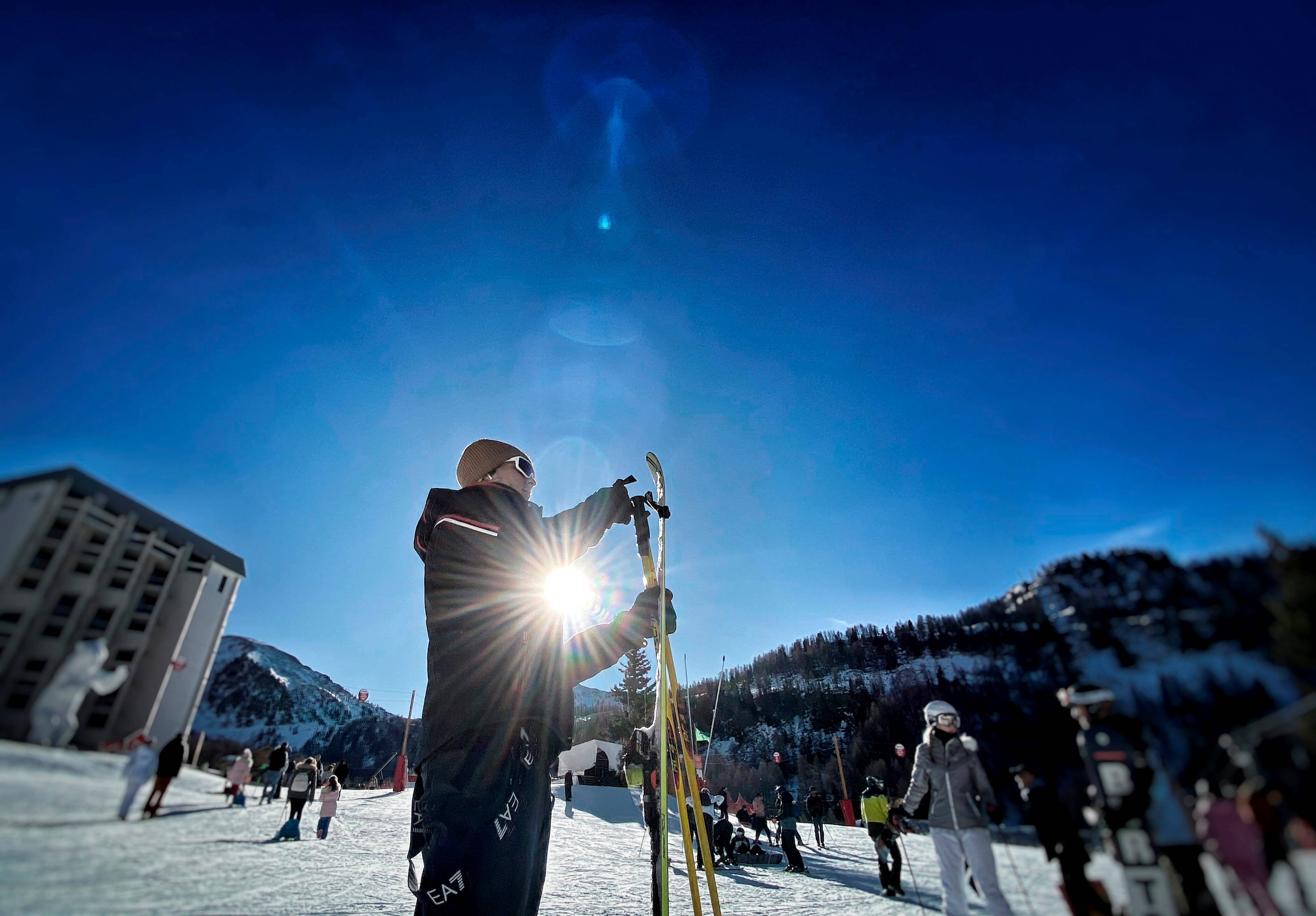 Avec le réchauffement climatique, comment s'adaptent nos stations de ski pour un avenir durable?